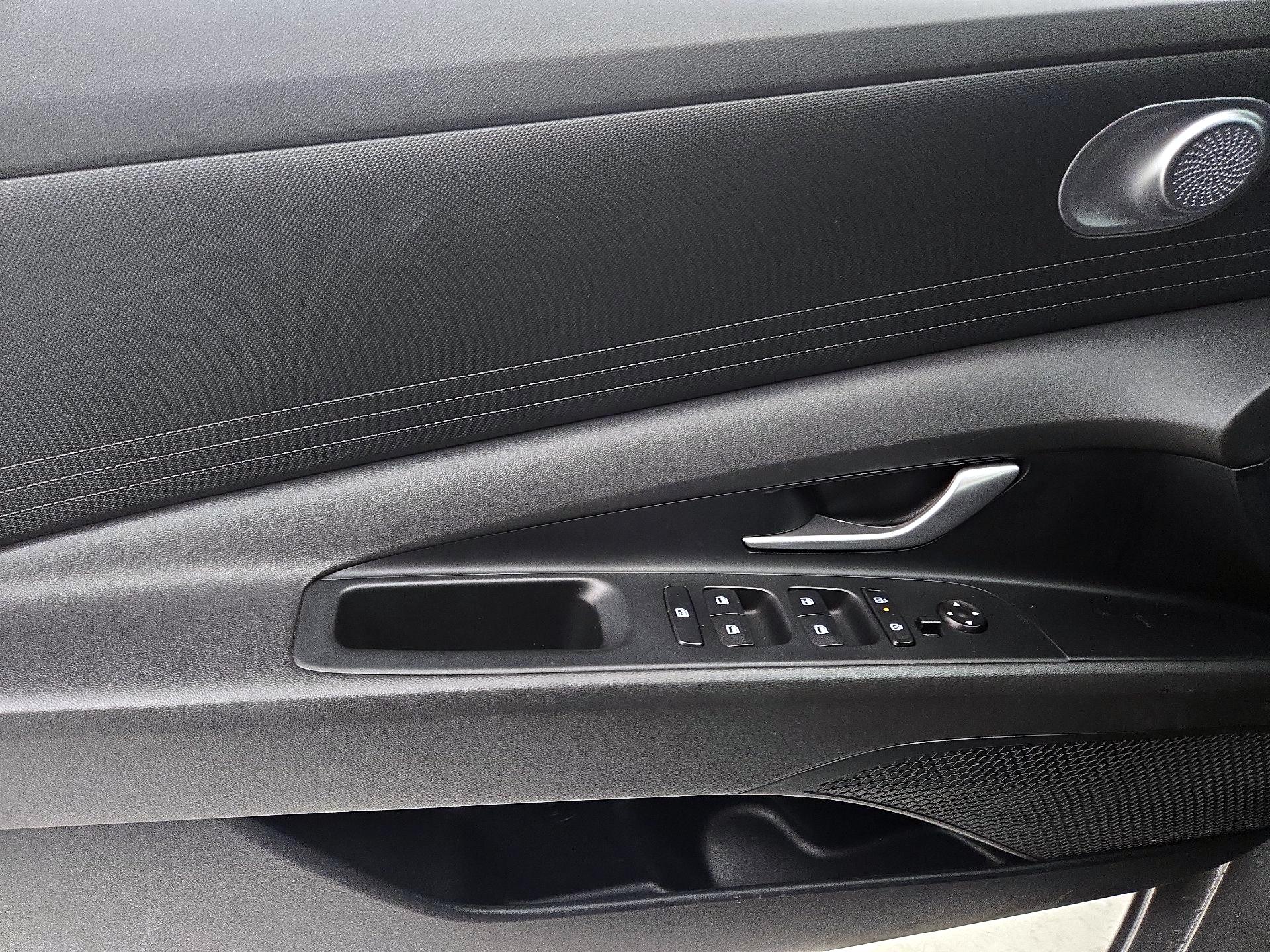 Thumbnail: 2024 Hyundai Elantra - 12