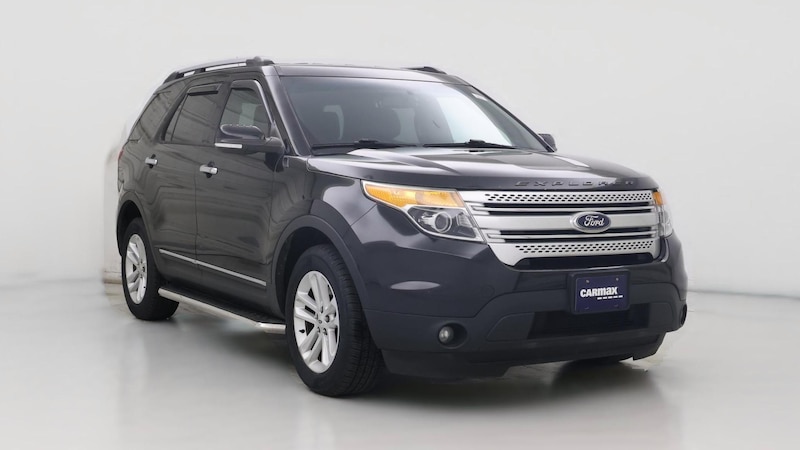 2015 Ford Explorer XLT Hero Image