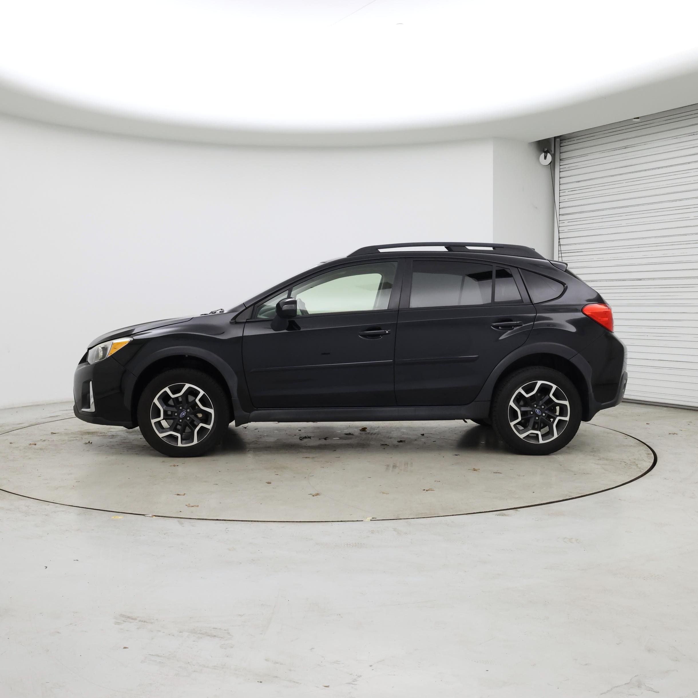 Thumbnail: 2016 Subaru XV Crosstrek - 3