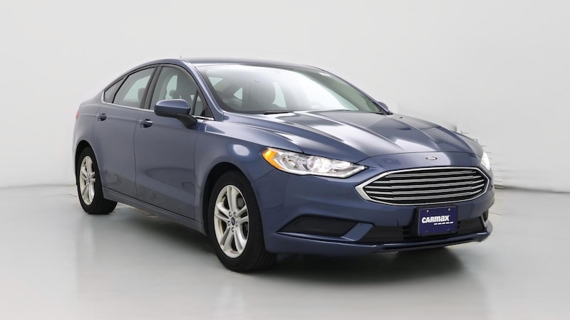 2018 Ford Fusion SE Hero Image
