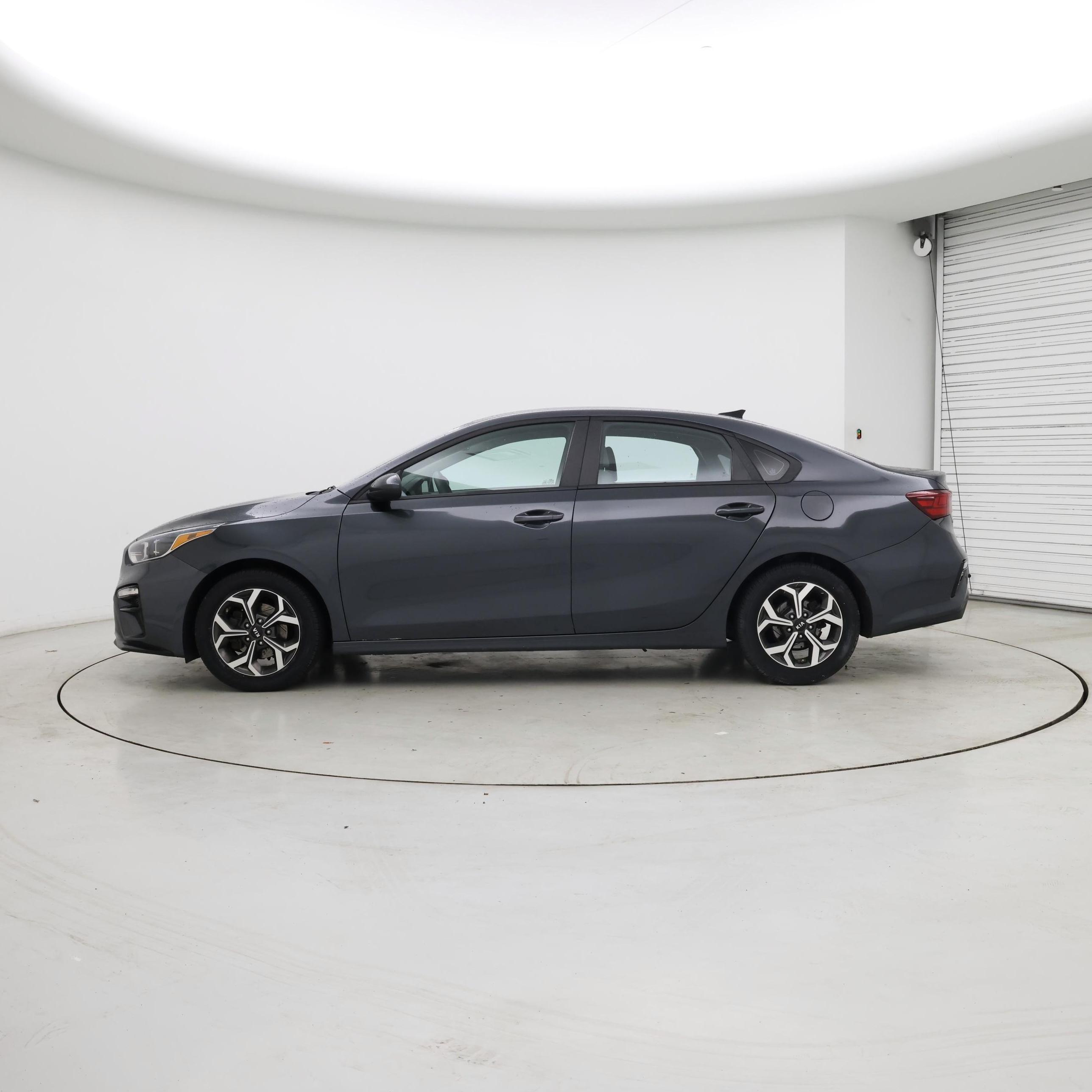 Thumbnail: 2019 Kia Forte - 3