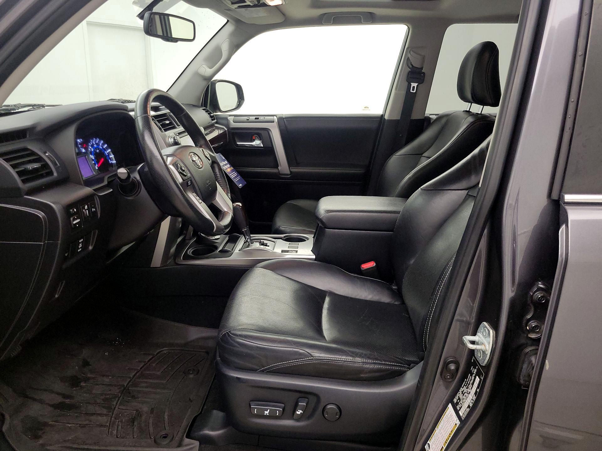Thumbnail: 2014 Toyota 4Runner - 11