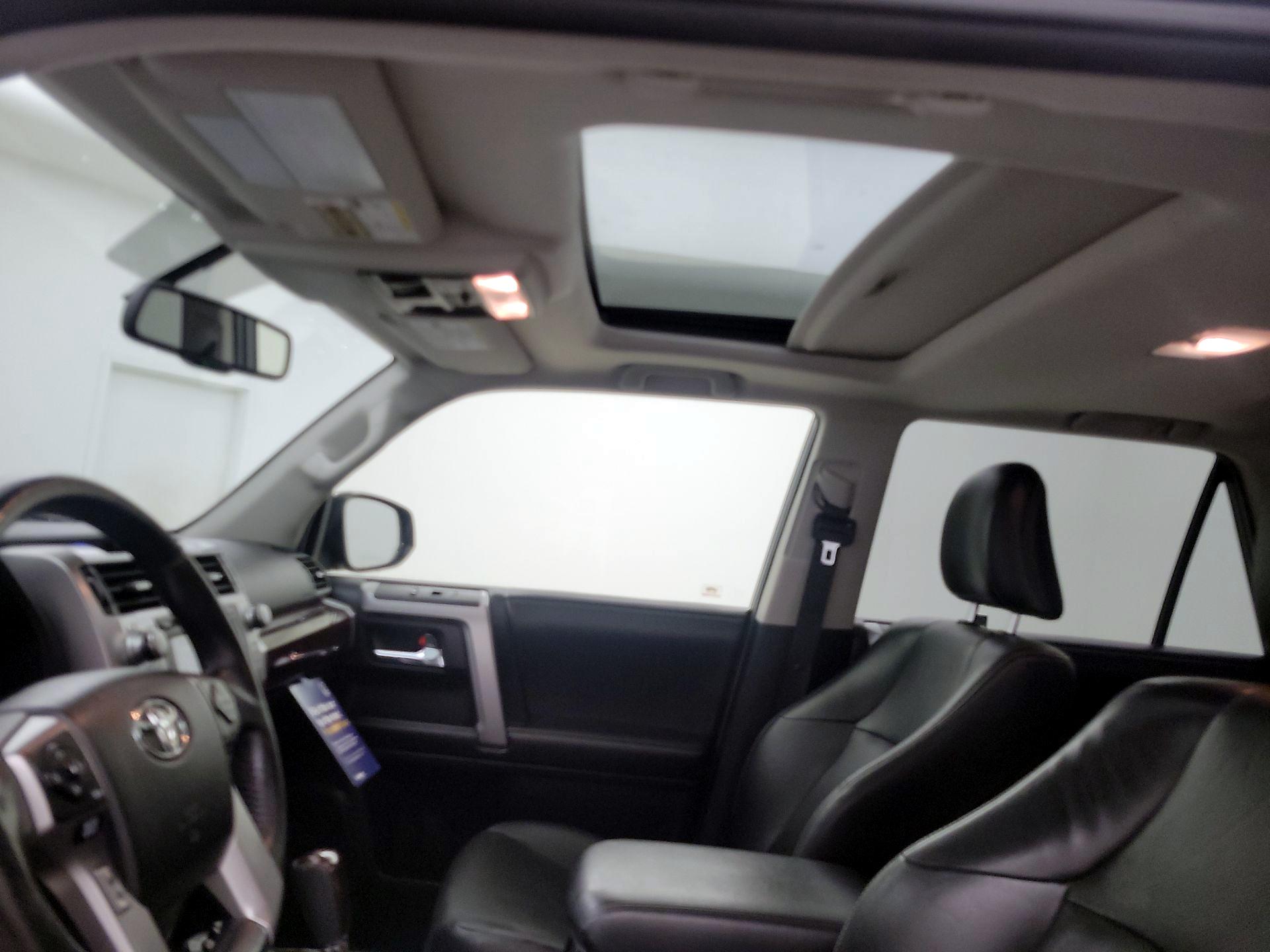 Thumbnail: 2014 Toyota 4Runner - 20