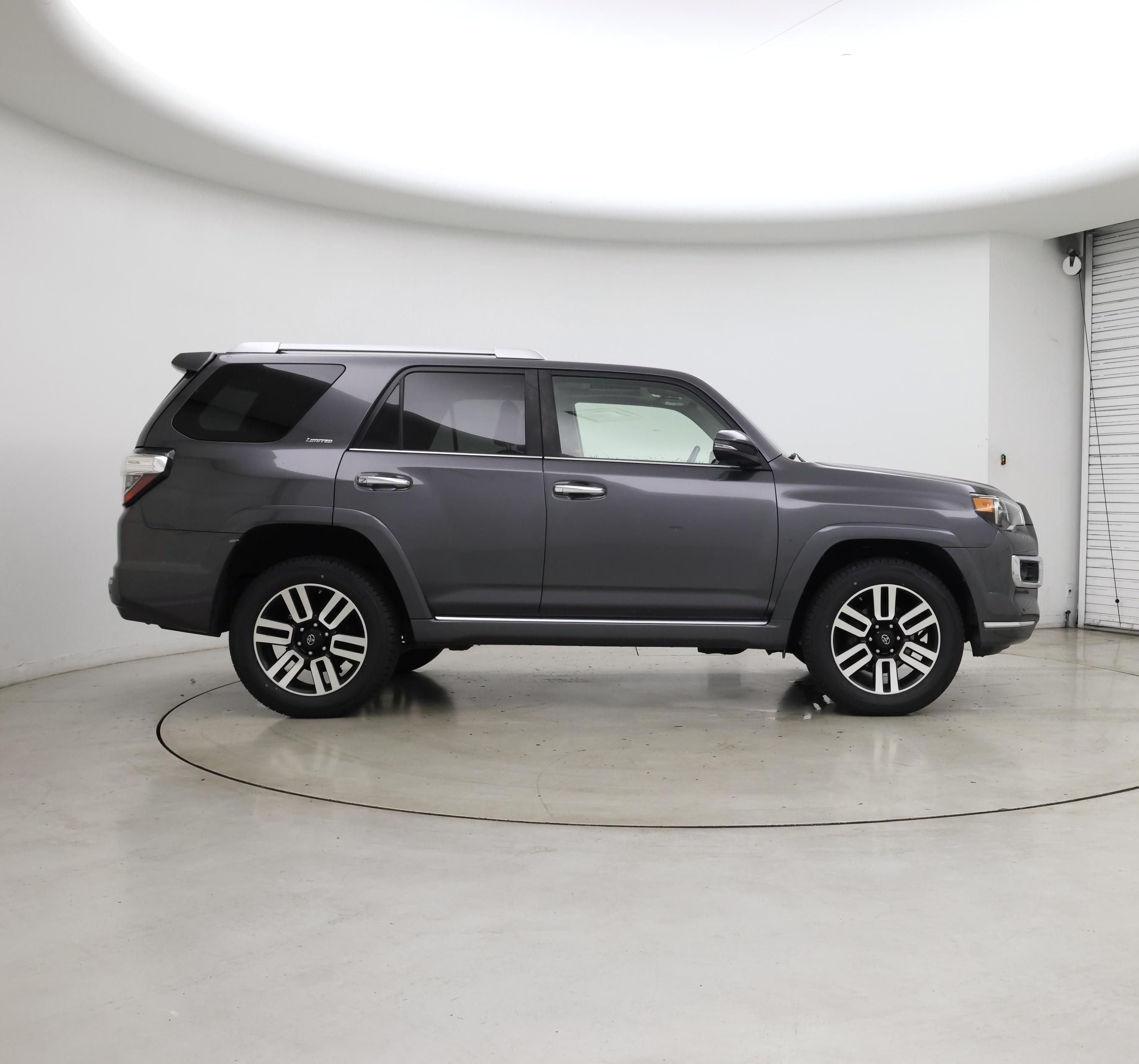 Thumbnail: 2014 Toyota 4Runner - 7