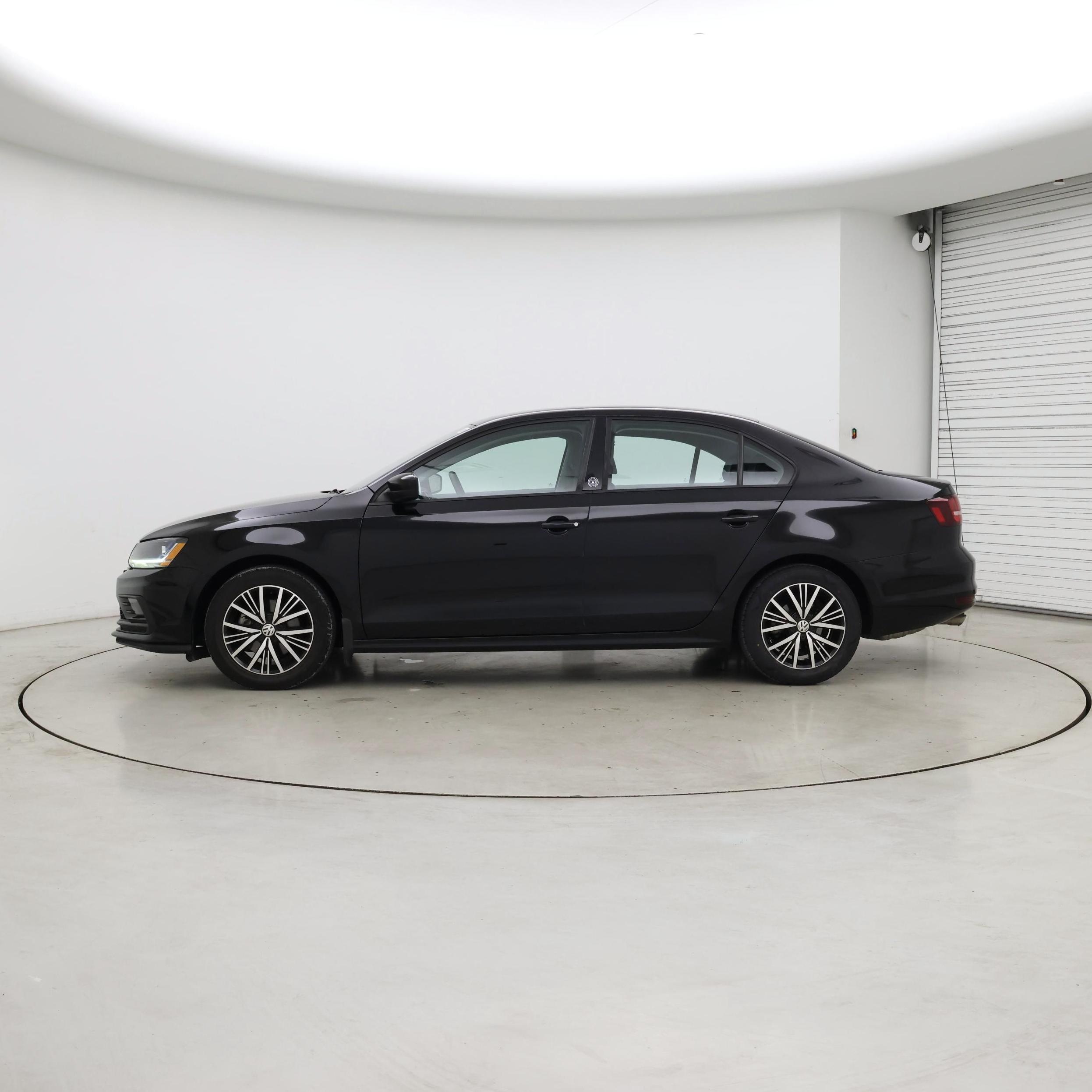 Thumbnail: 2018 Volkswagen Jetta - 3