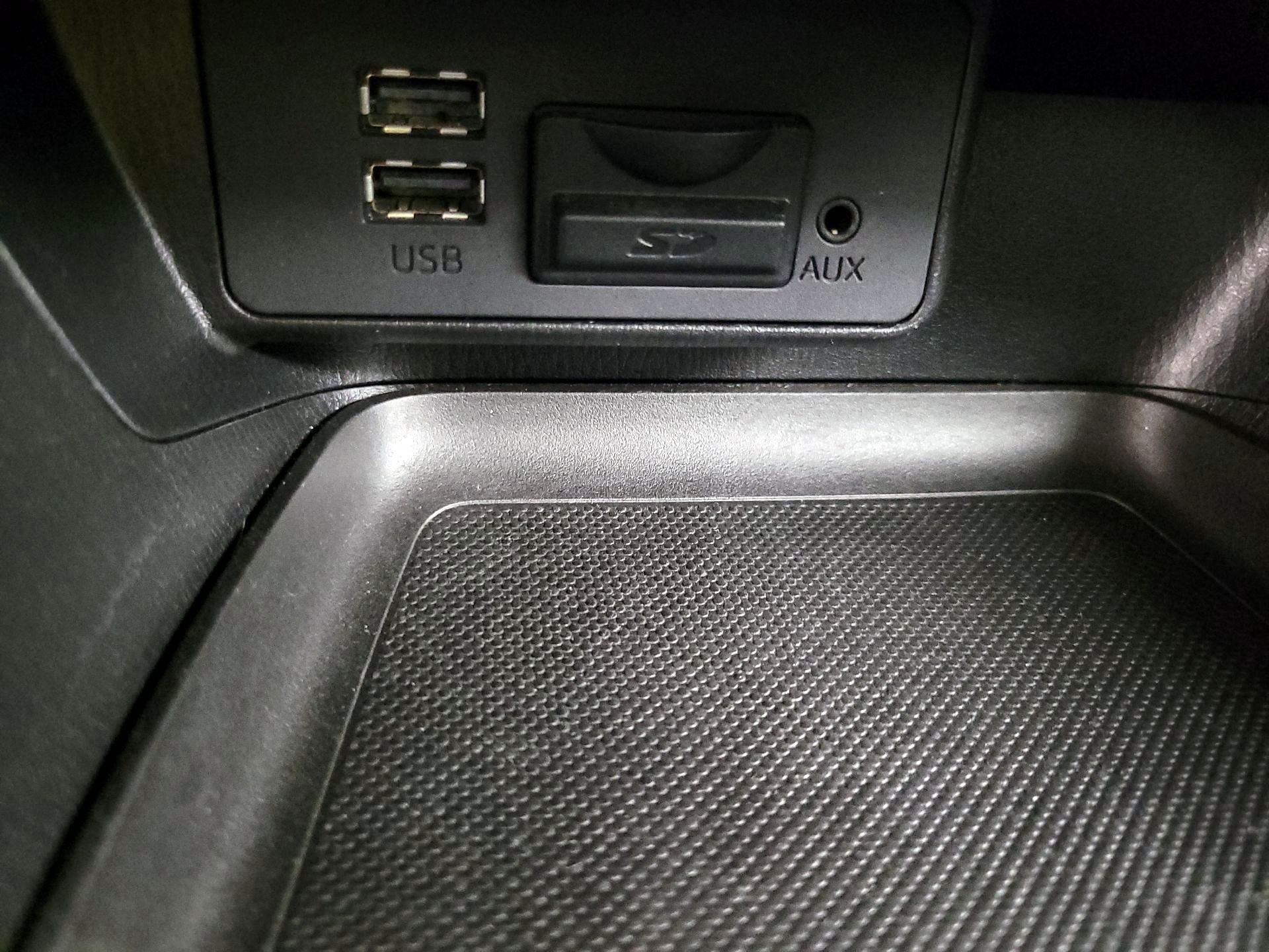 Thumbnail: 2015 Mazda Mazda3 - 17