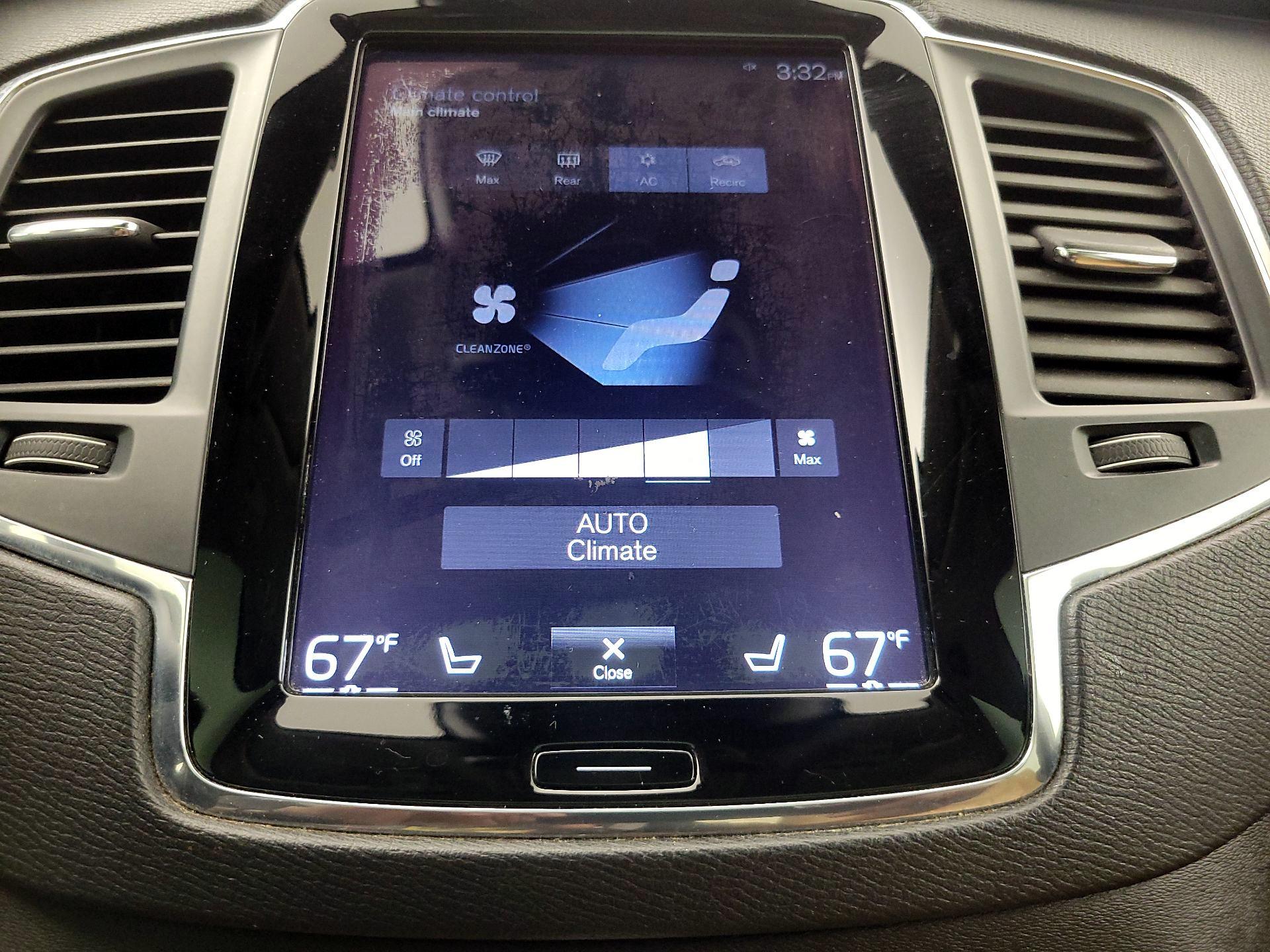 Thumbnail: 2016 Volvo XC90 - 17