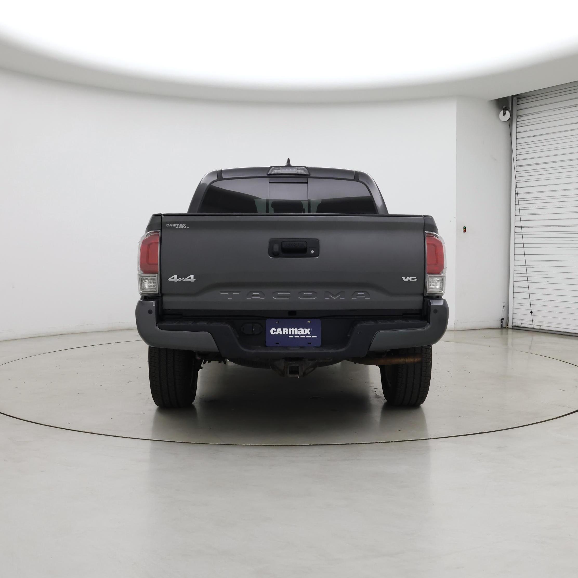 Thumbnail: 2018 Toyota Tacoma - 6