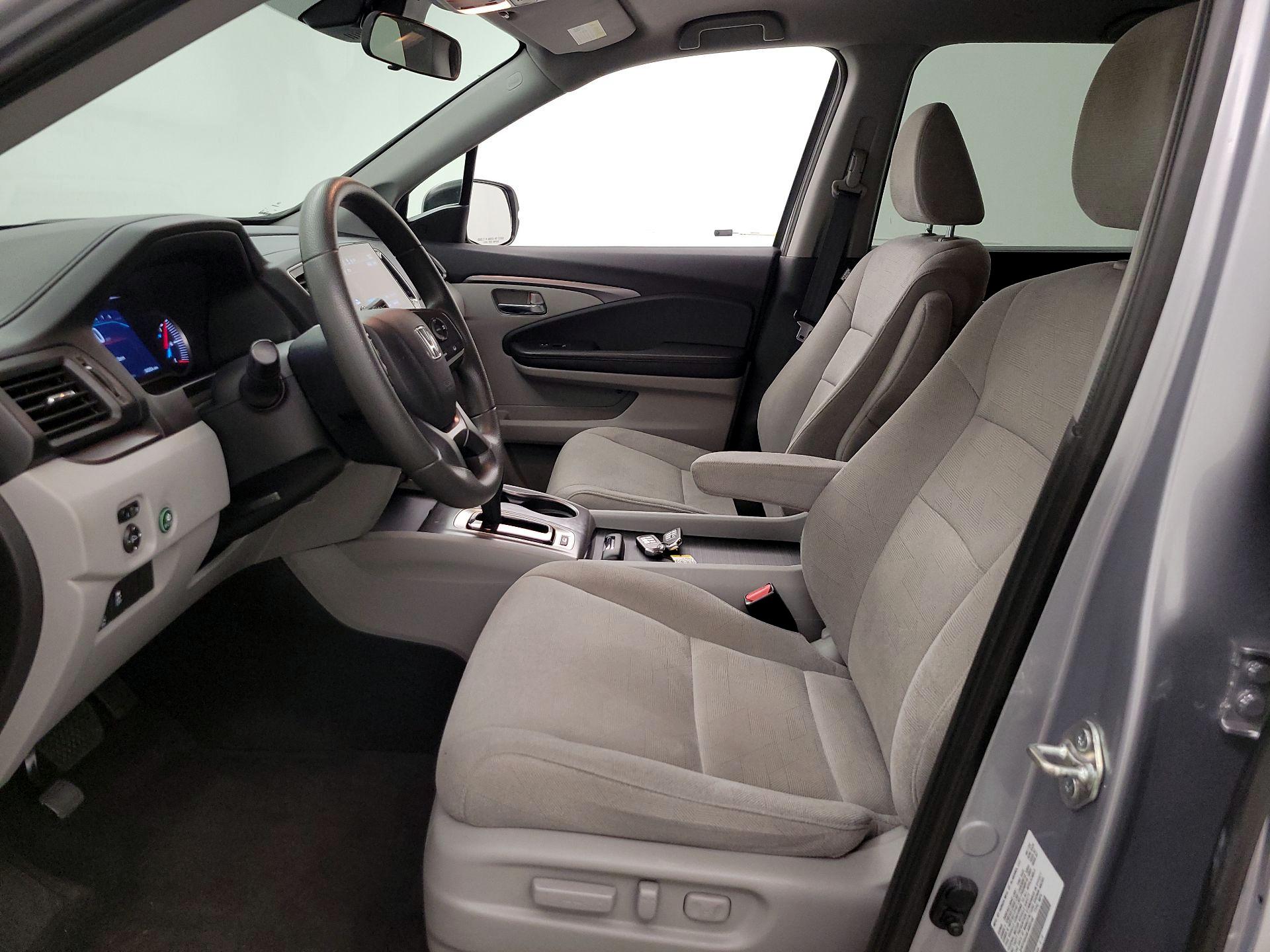 Thumbnail: 2020 Honda Pilot - 11