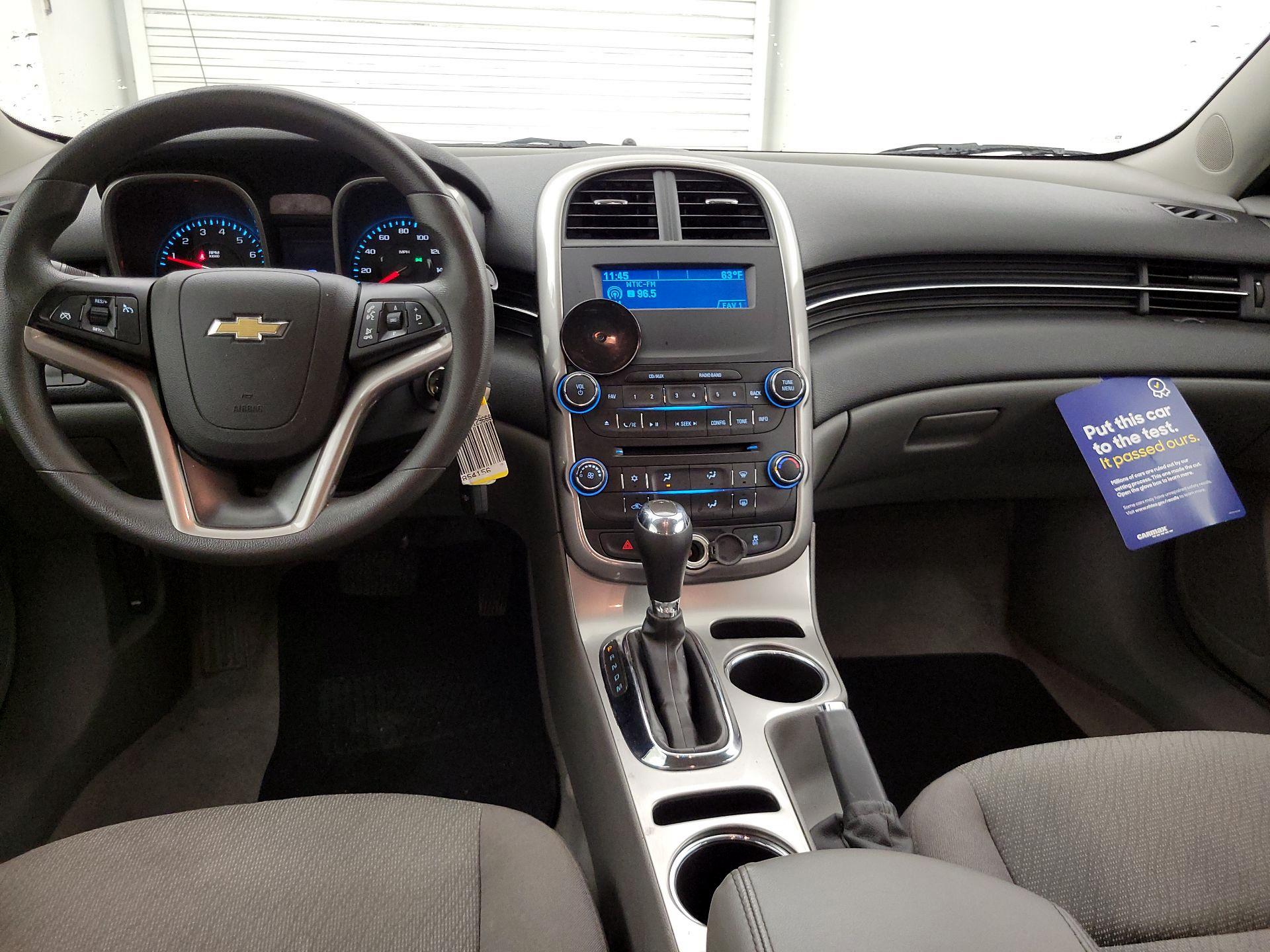 Thumbnail: 2015 Chevrolet Malibu - 9
