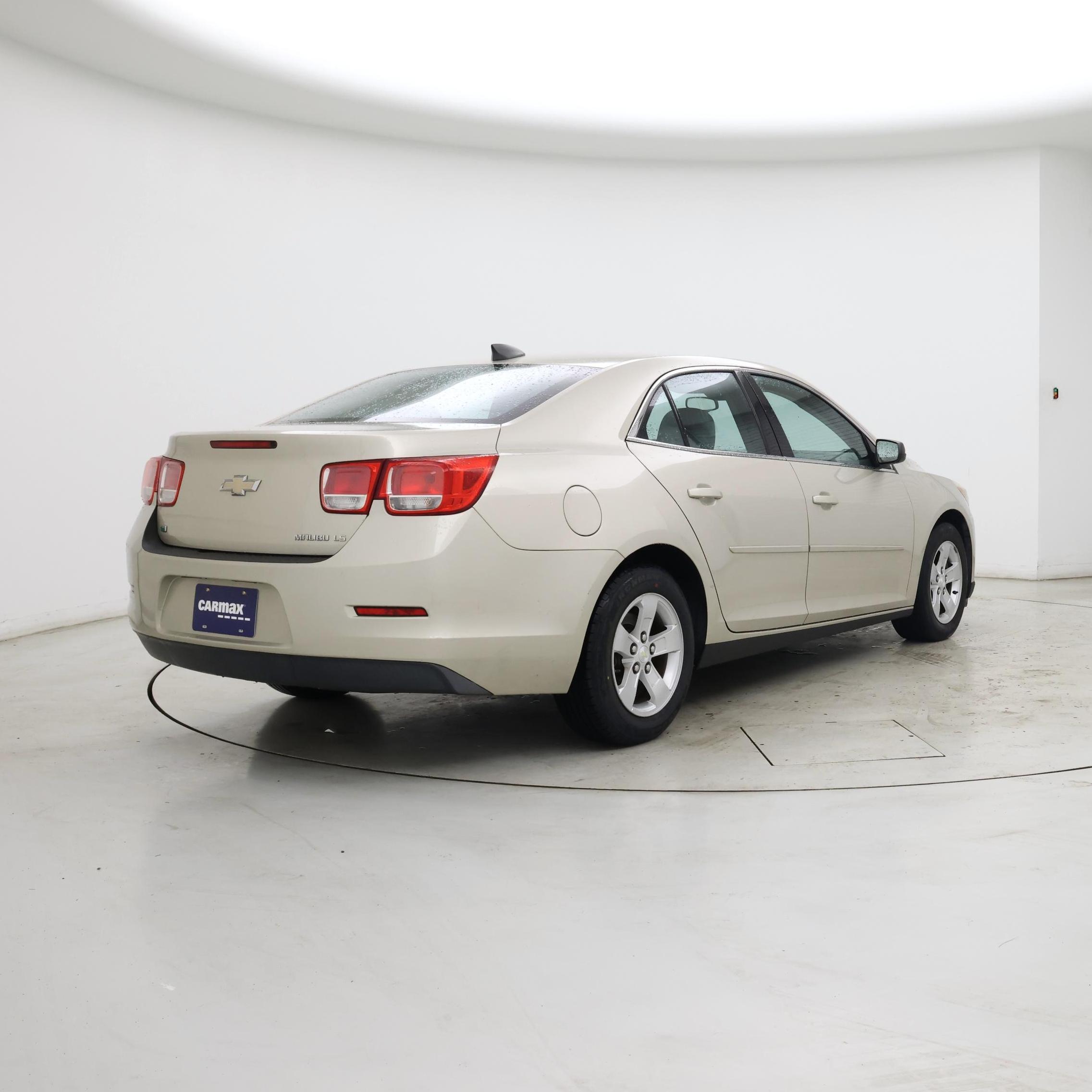 Thumbnail: 2015 Chevrolet Malibu - 8