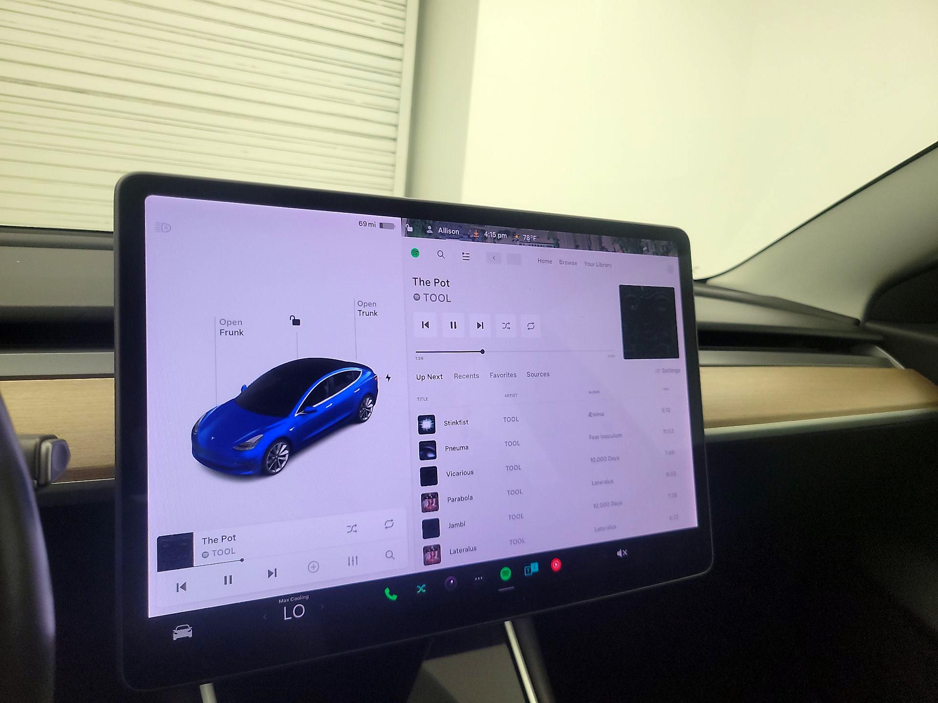 Thumbnail: 2018 Tesla Model 3 - 15