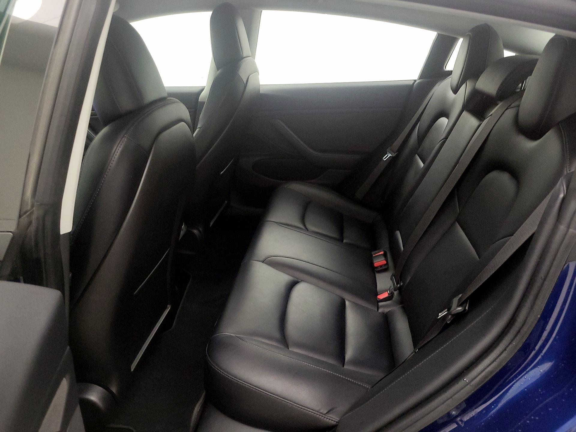 Thumbnail: 2018 Tesla Model 3 - 19