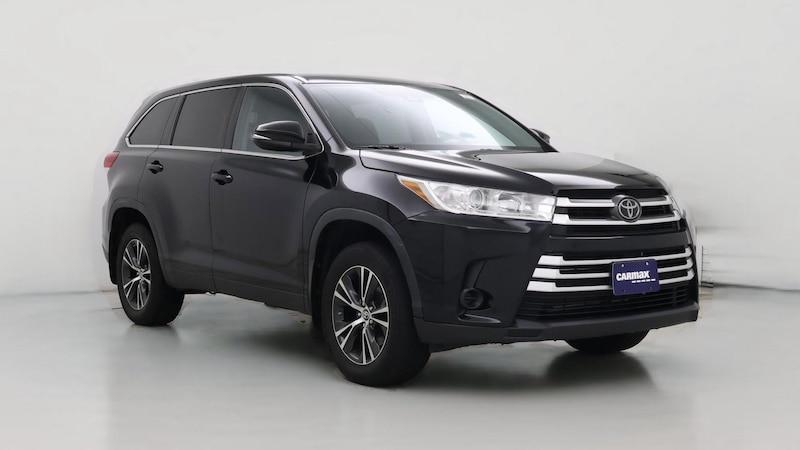 2019 Toyota Highlander LE Hero Image