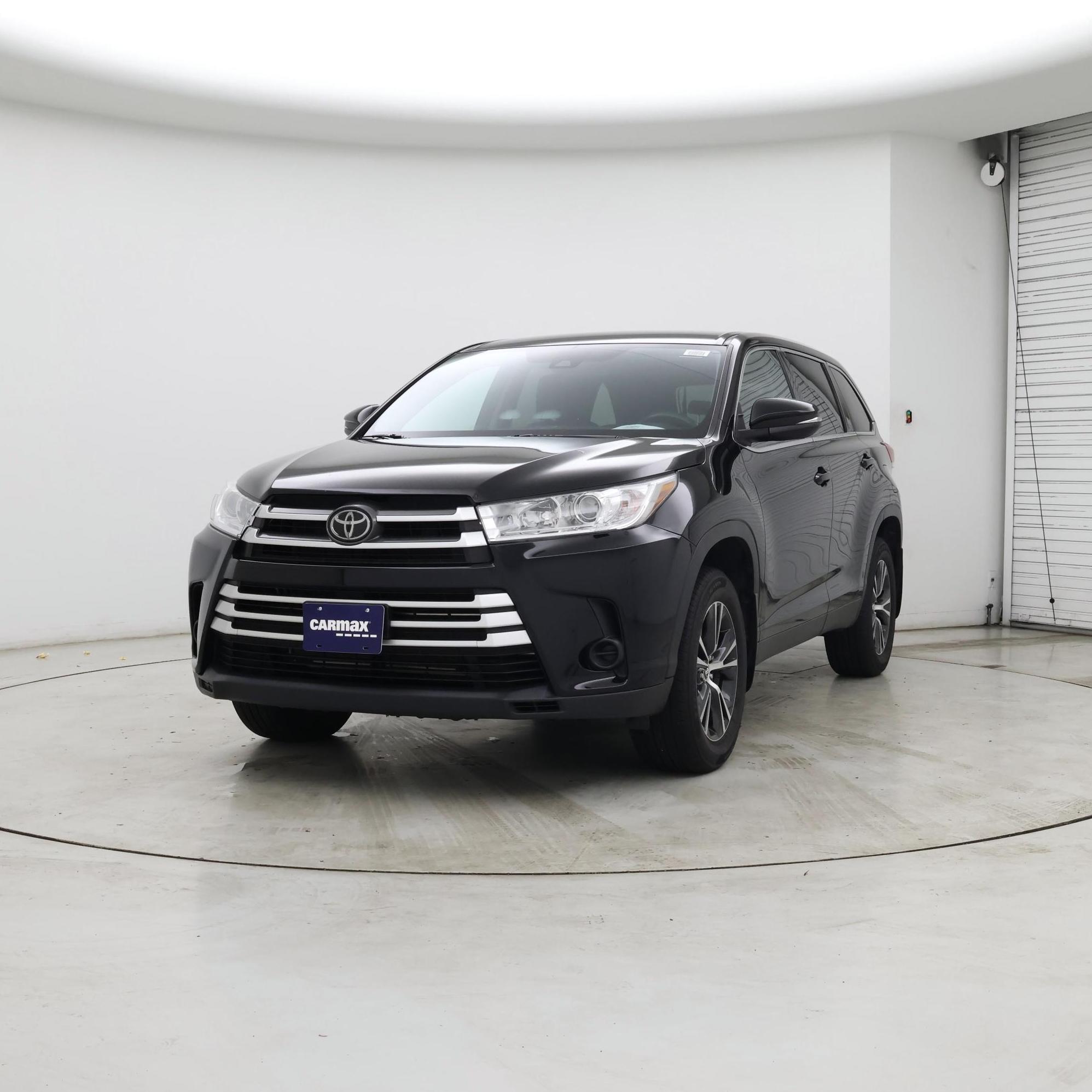 Thumbnail: 2019 Toyota Highlander - 4