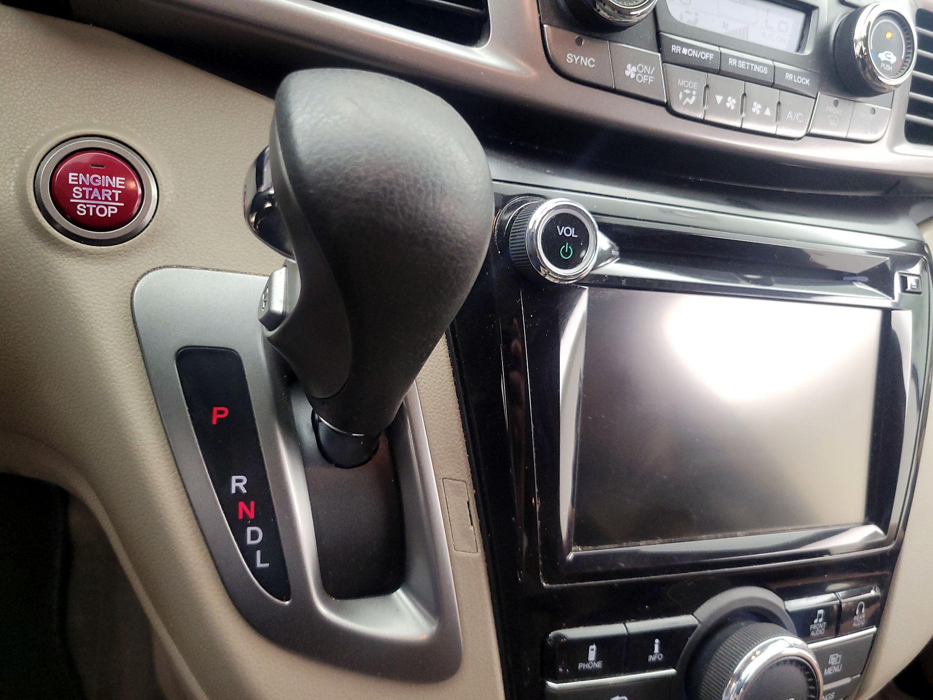 Thumbnail: 2016 Honda Odyssey - 17