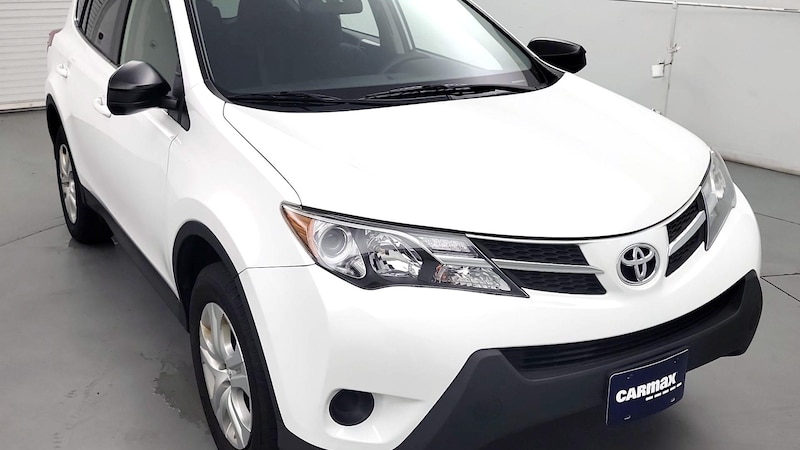 2015 Toyota RAV4 LE Hero Image