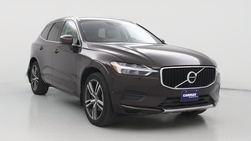 2018 Volvo XC60 T5 Momentum Hero Image