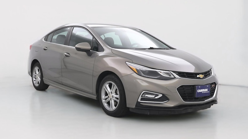 2017 Chevrolet Cruze LT Hero Image
