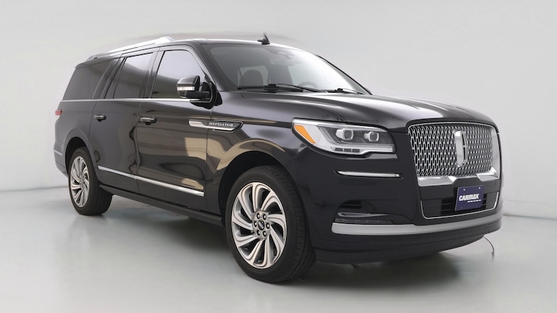 2023 Lincoln Navigator L Reserve Hero Image