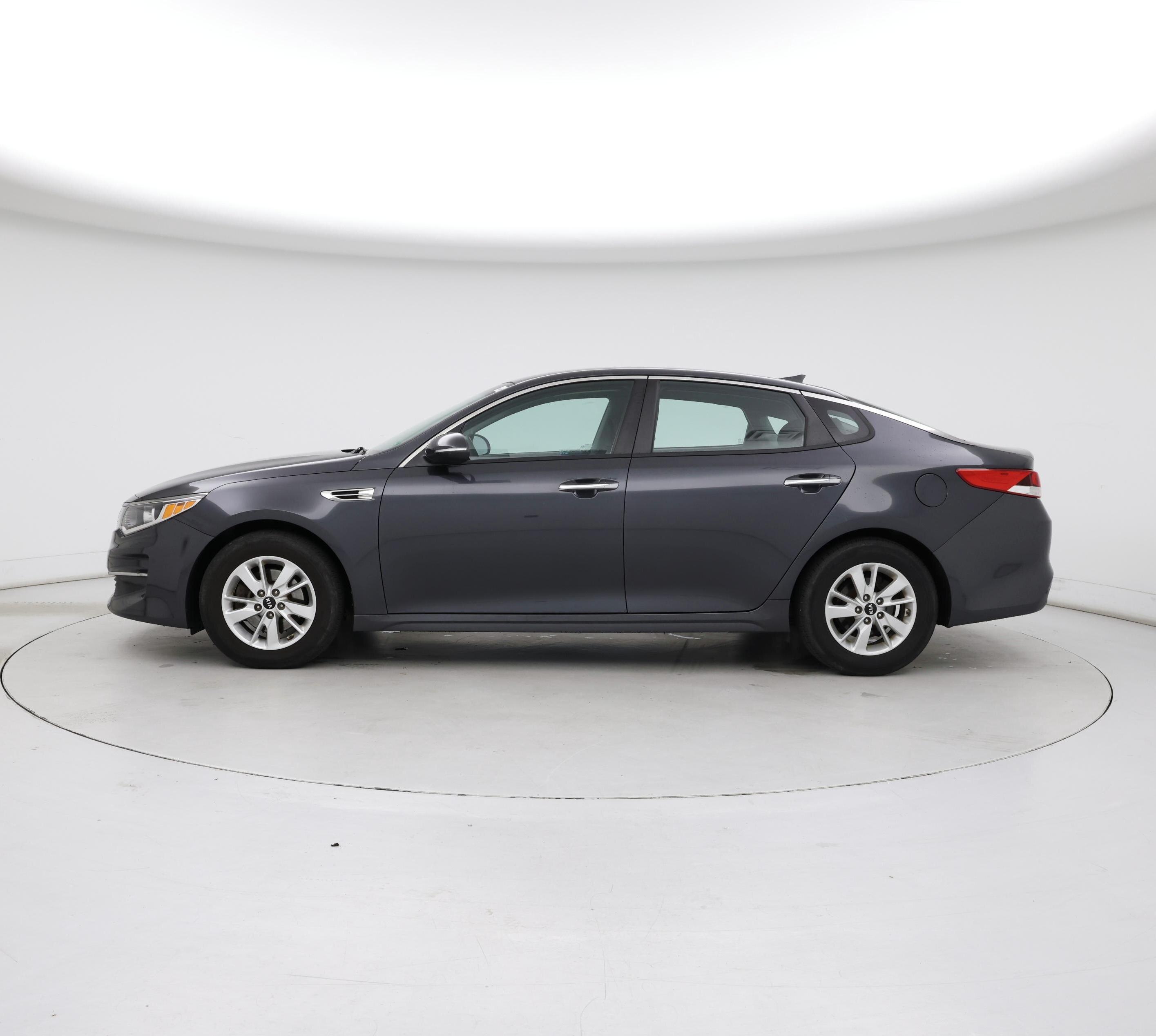Thumbnail: 2018 Kia Optima - 3
