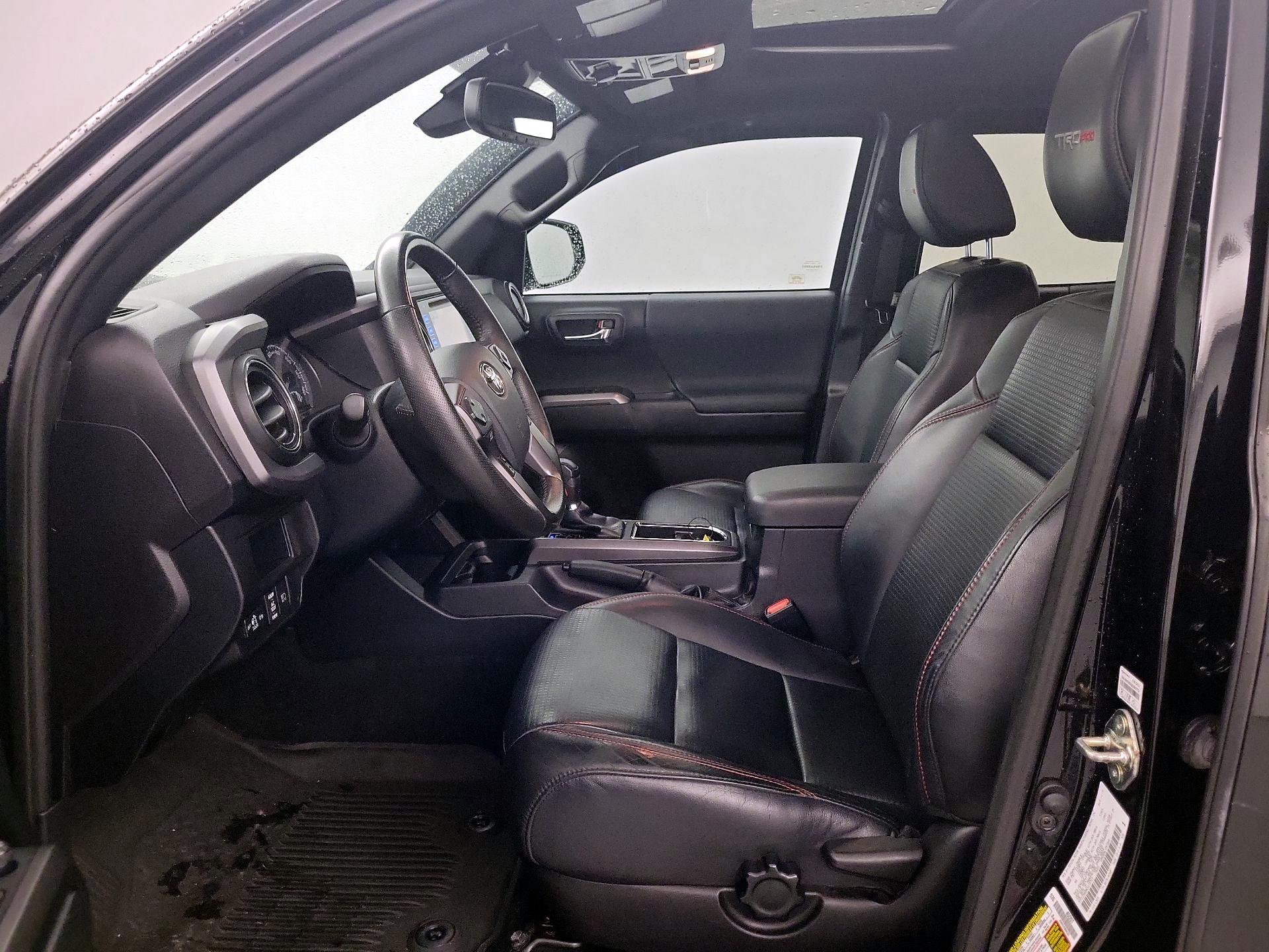 Thumbnail: 2019 Toyota Tacoma - 11
