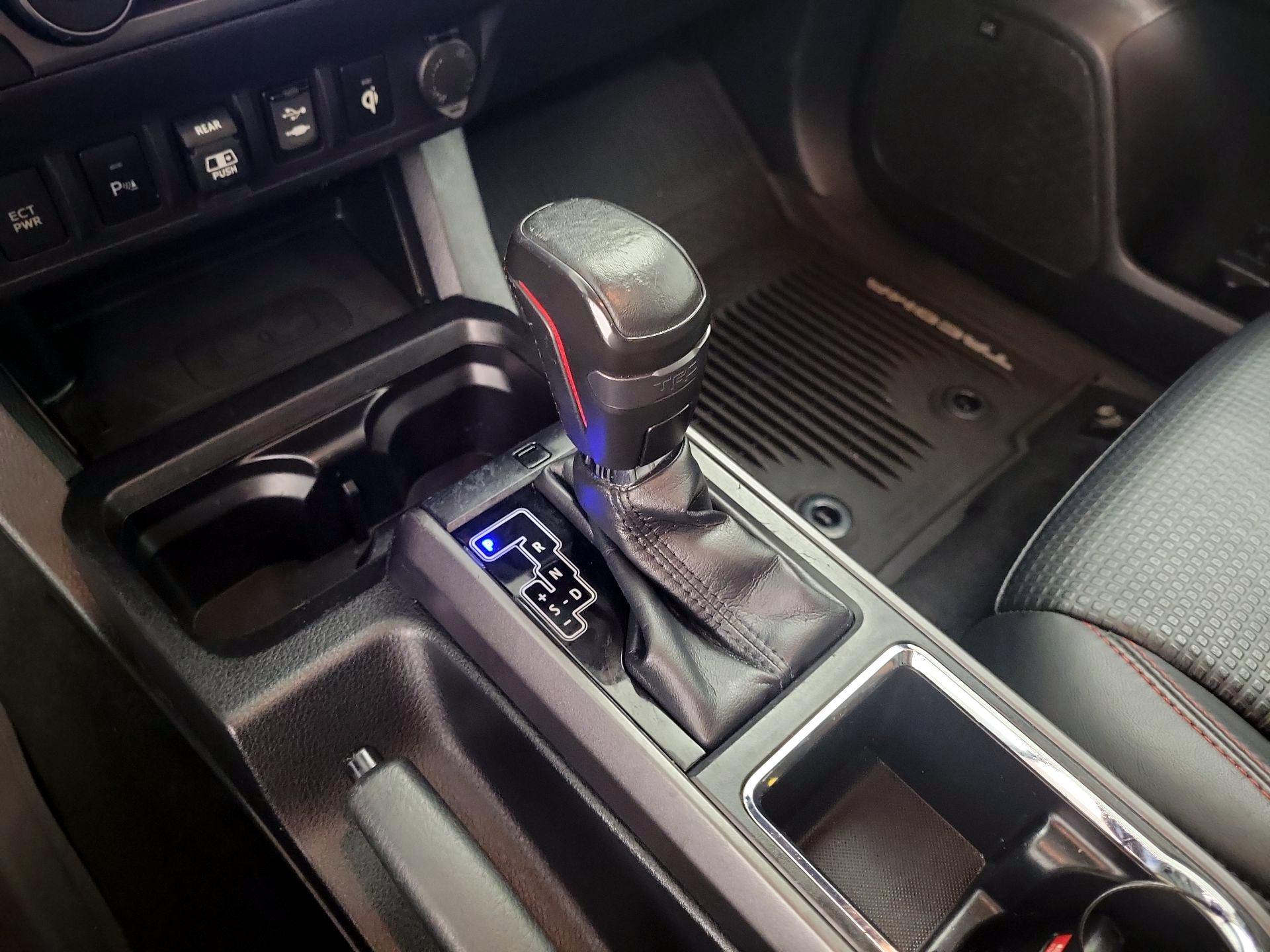 Thumbnail: 2019 Toyota Tacoma - 18