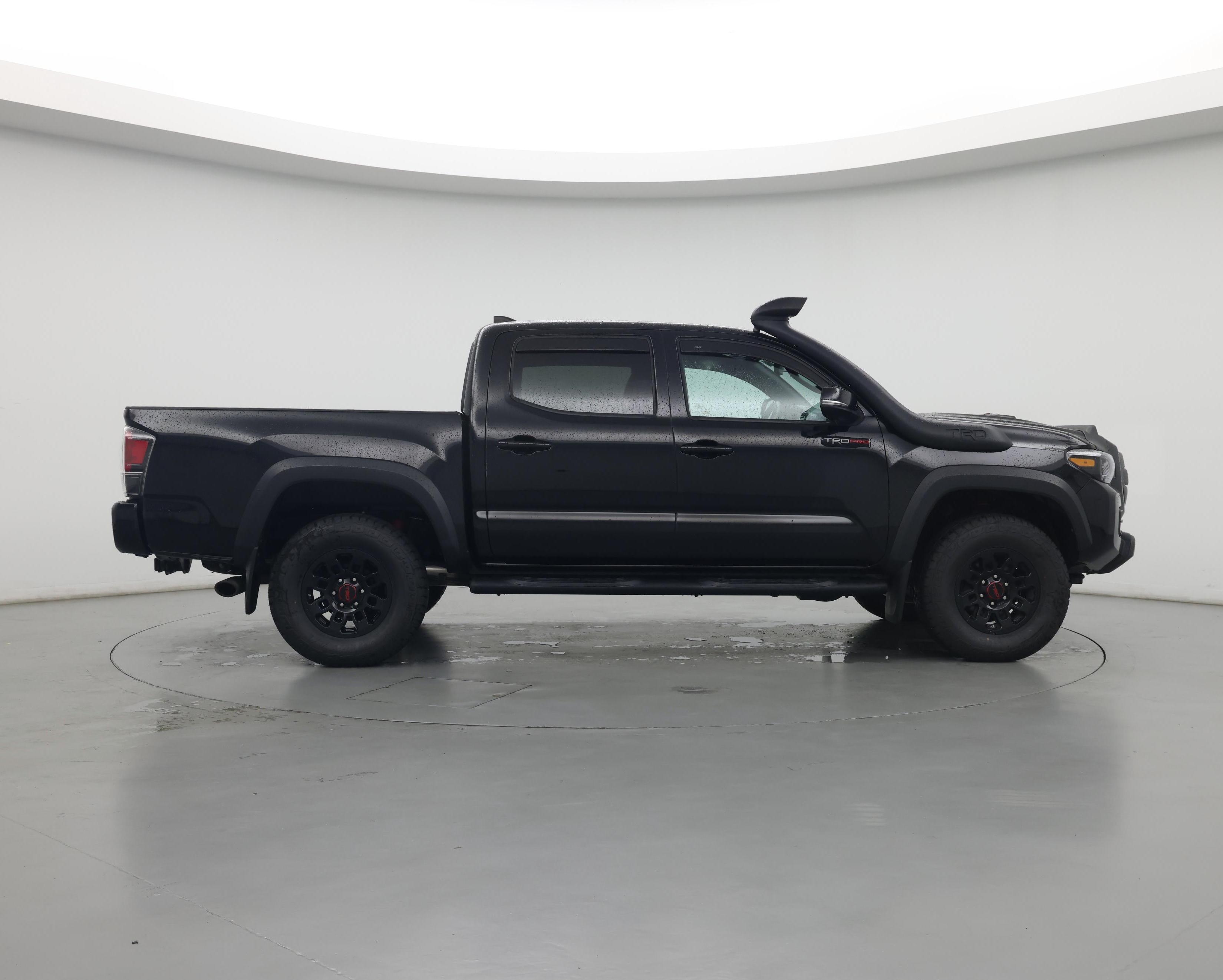 Thumbnail: 2019 Toyota Tacoma - 7
