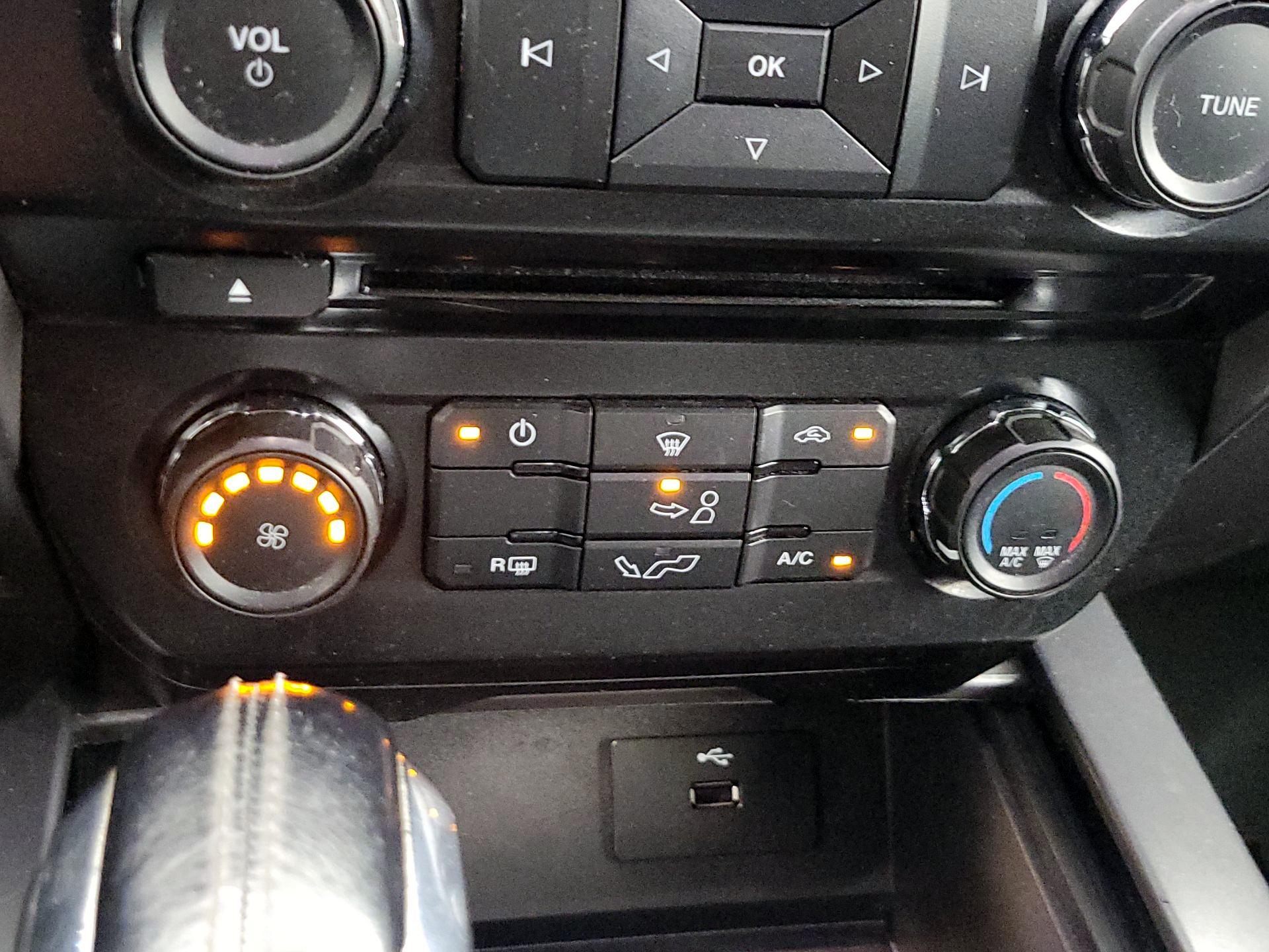 Thumbnail: 2016 Ford F-150 - 16