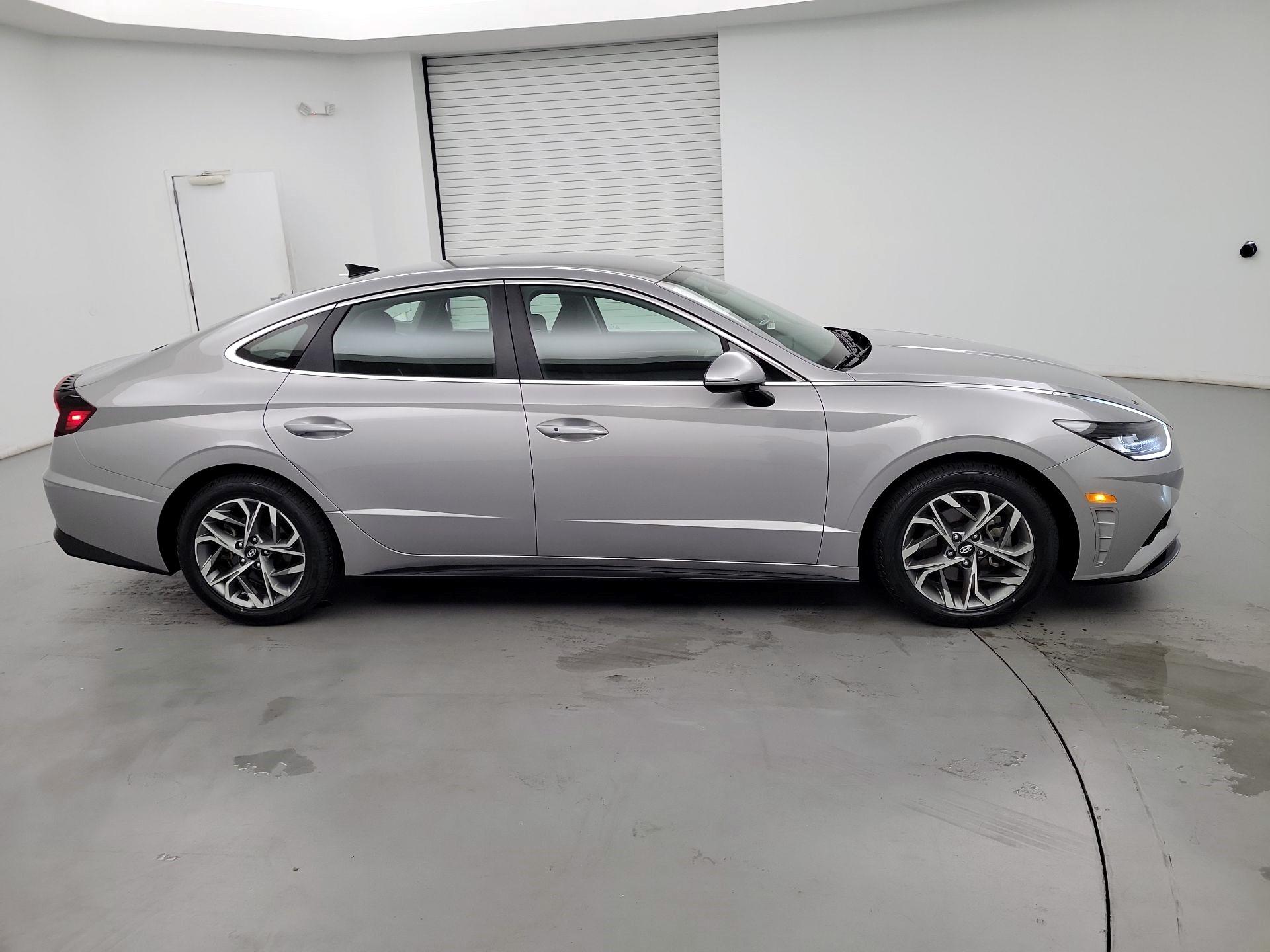 Thumbnail: 2023 Hyundai Sonata - 4