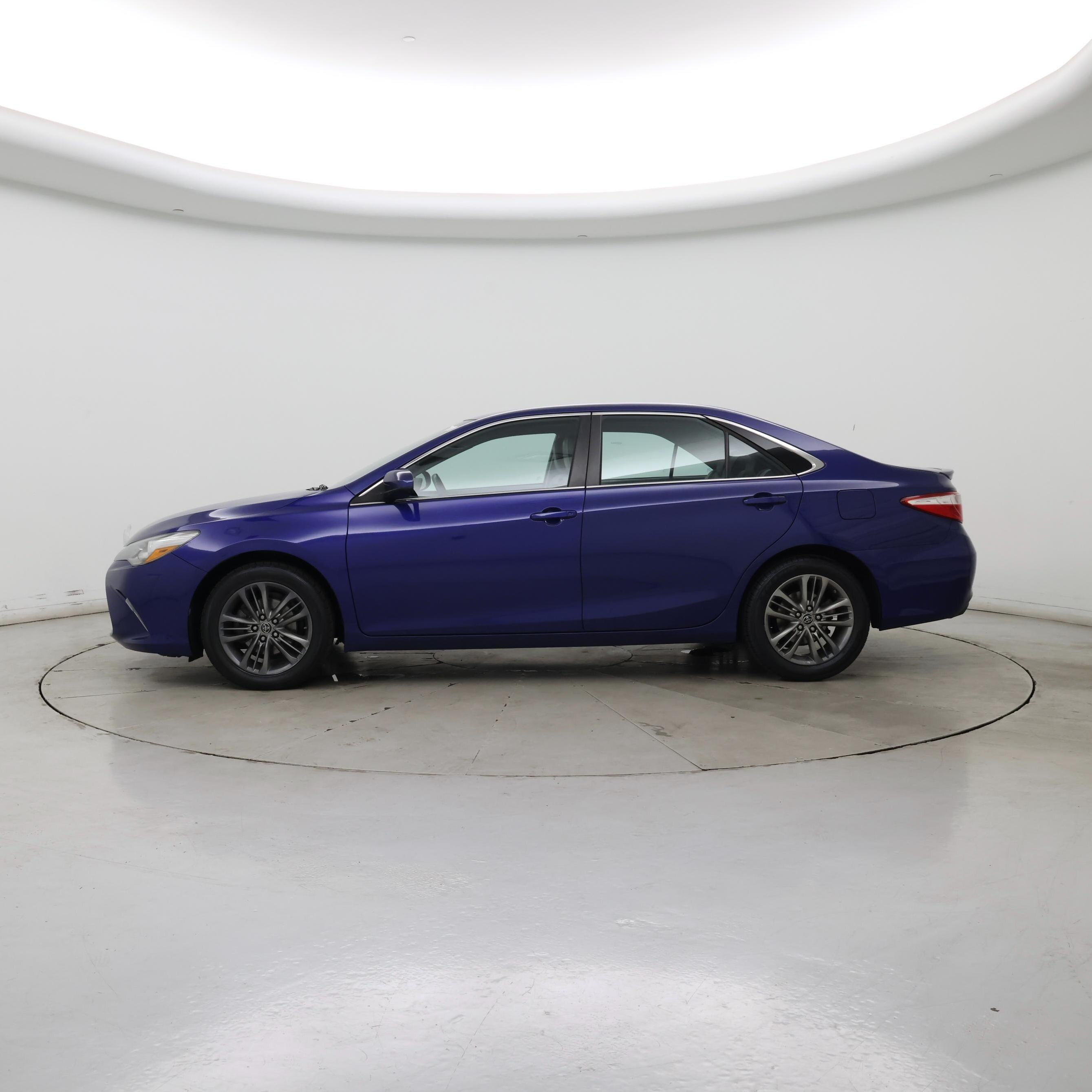 Thumbnail: 2015 Toyota Camry - 3