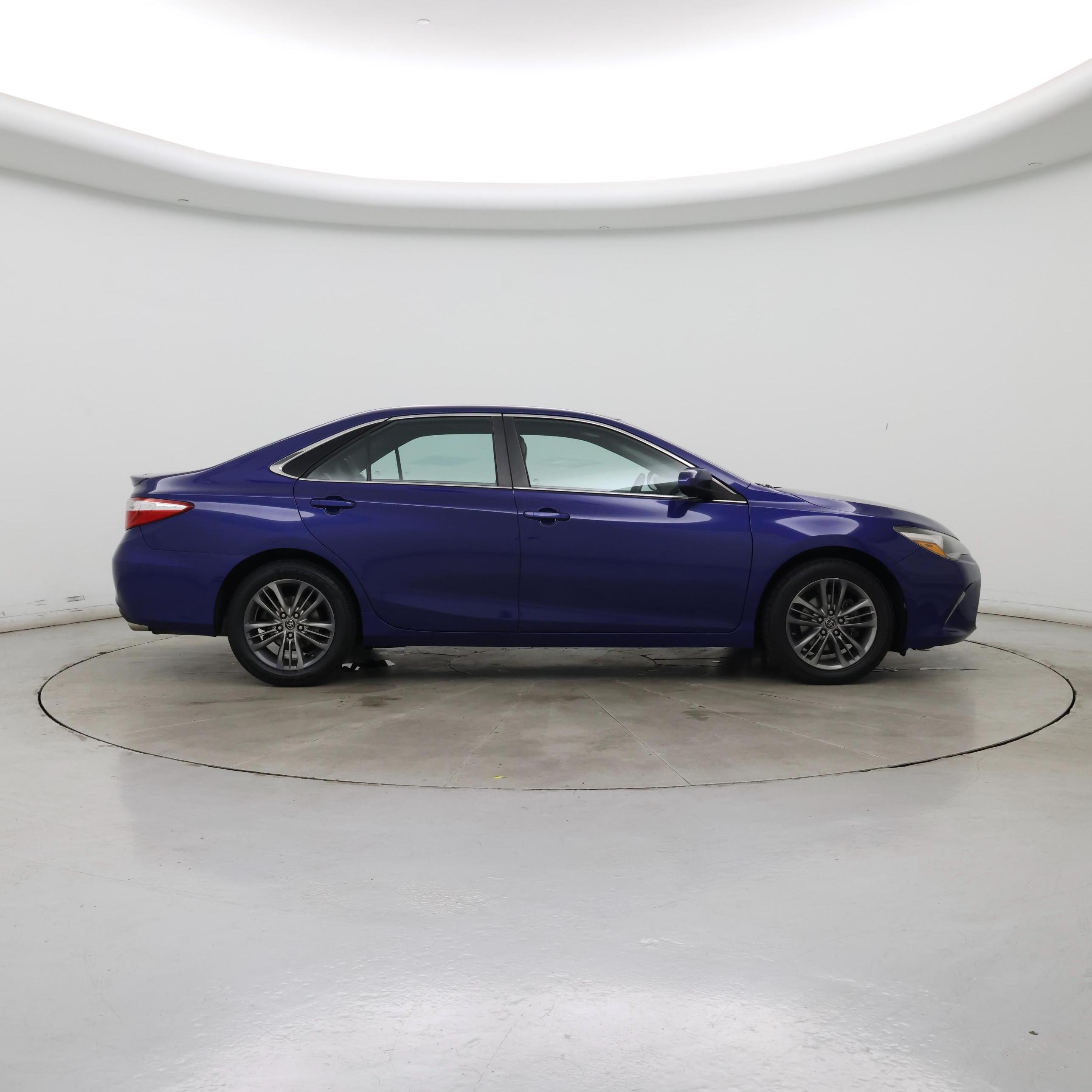 Thumbnail: 2015 Toyota Camry - 7