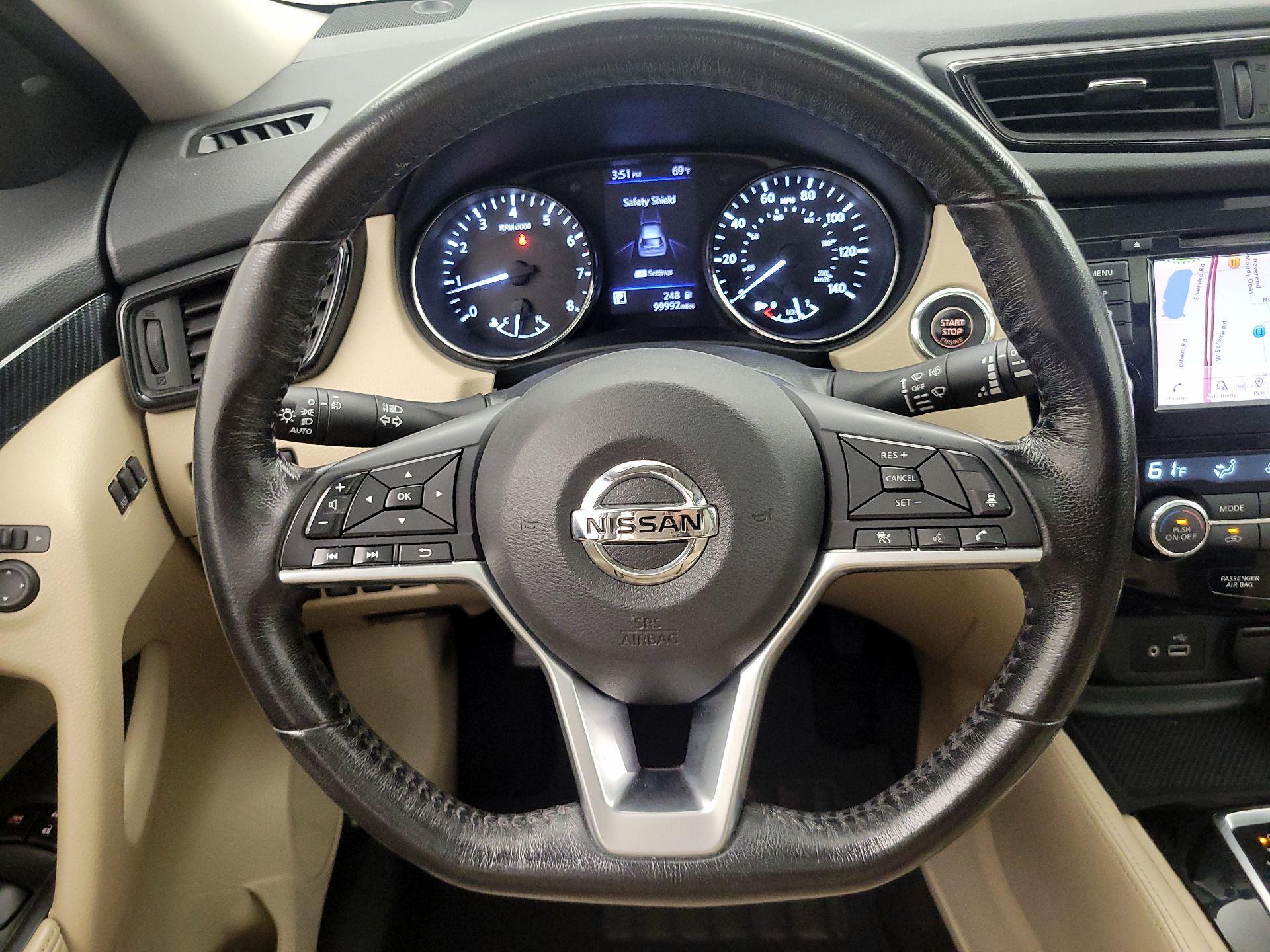 Thumbnail: 2018 Nissan Rogue - 10