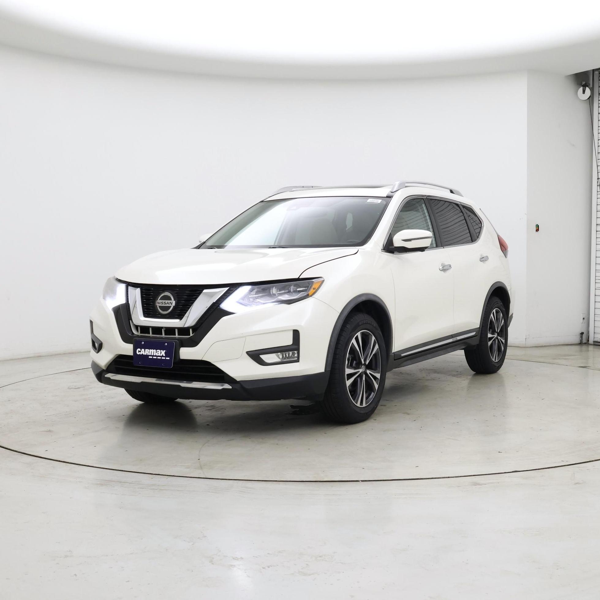 Thumbnail: 2018 Nissan Rogue - 4