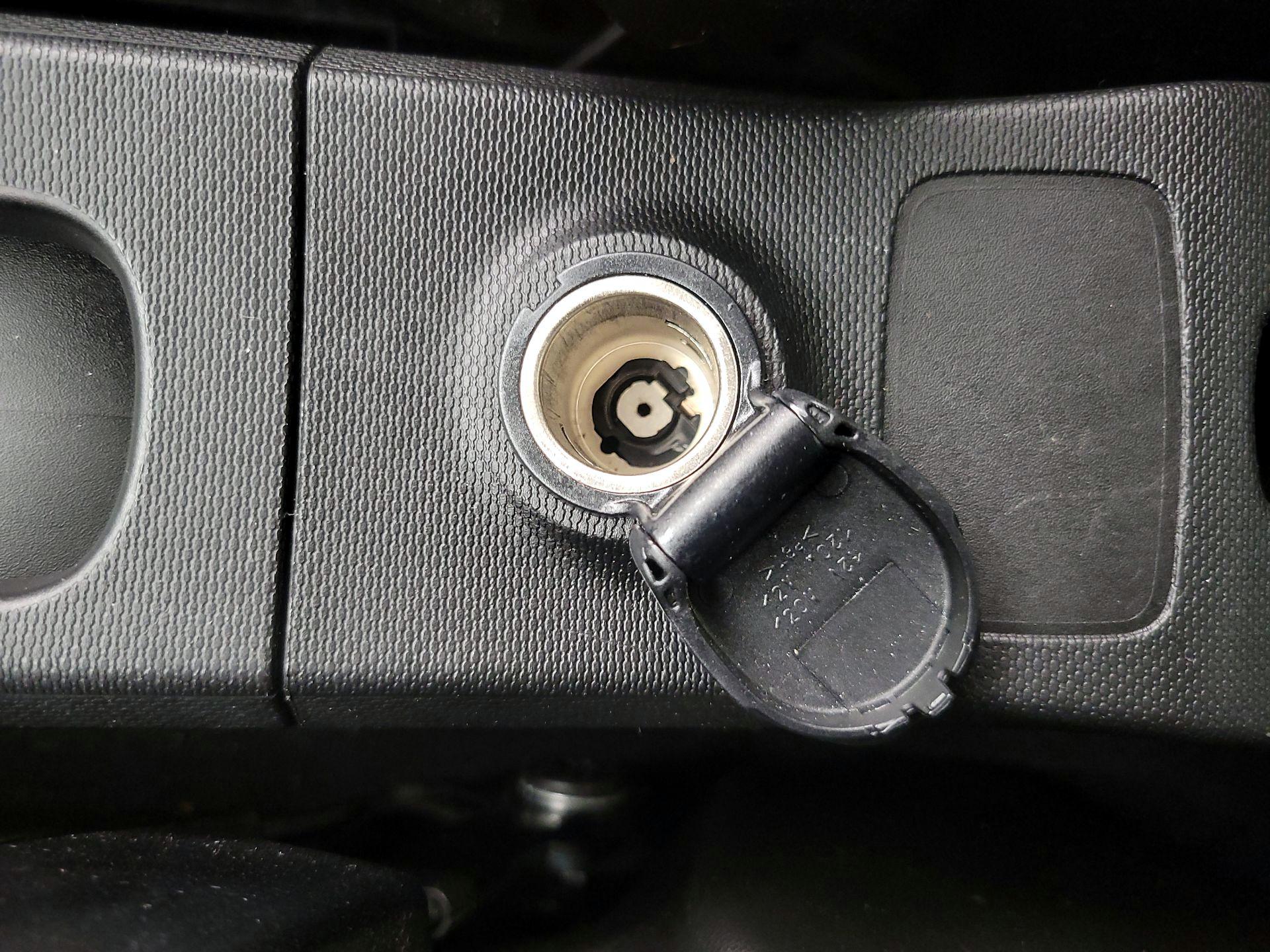 Thumbnail: 2016 smart fortwo - 17