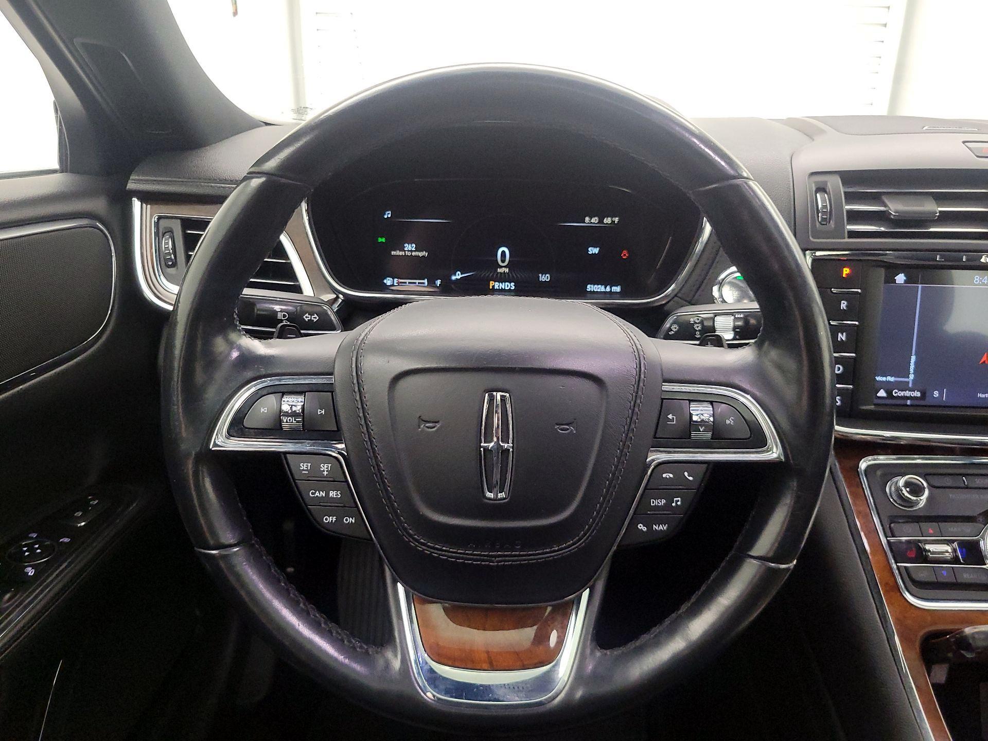Thumbnail: 2017 Lincoln Continental - 10