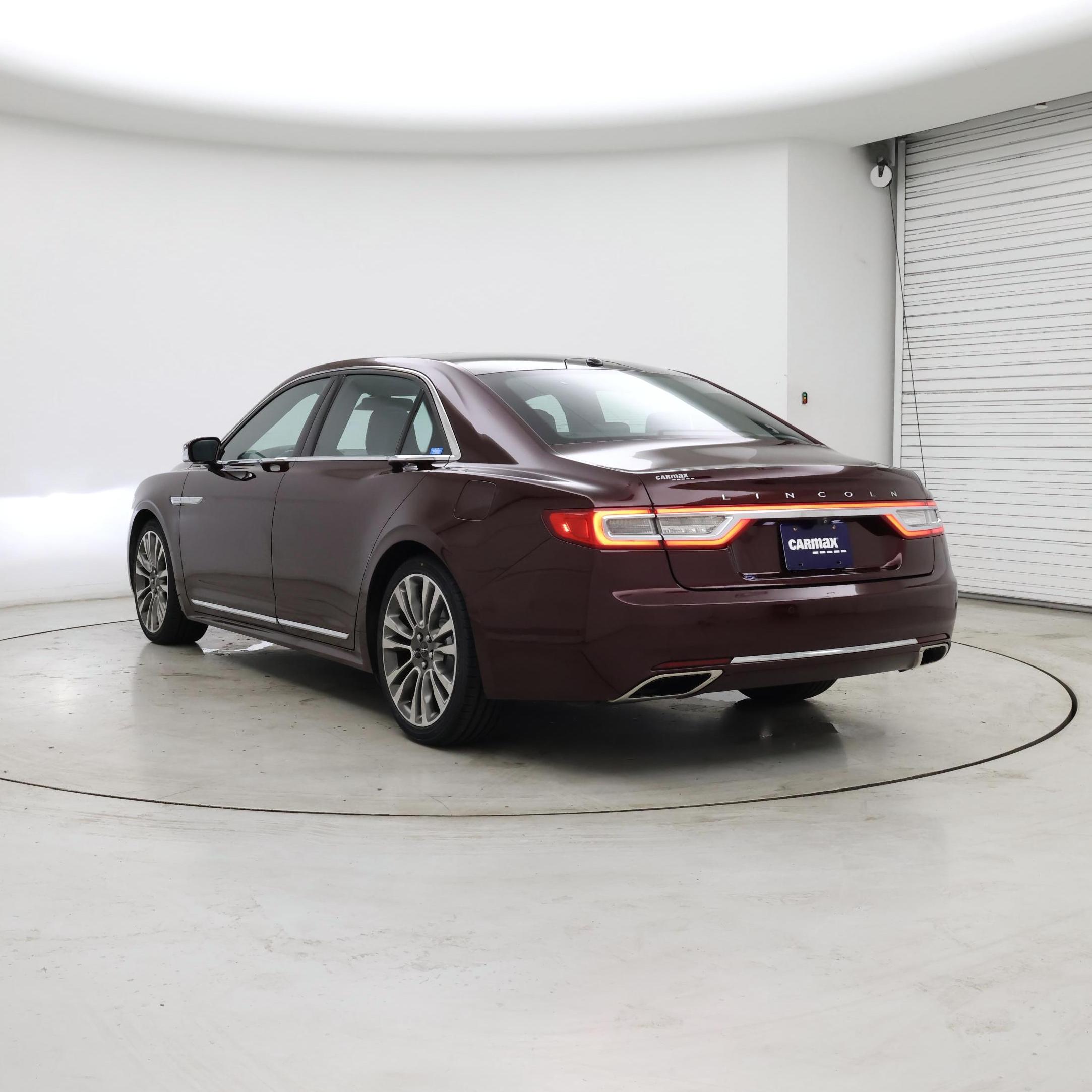 Thumbnail: 2017 Lincoln Continental - 2