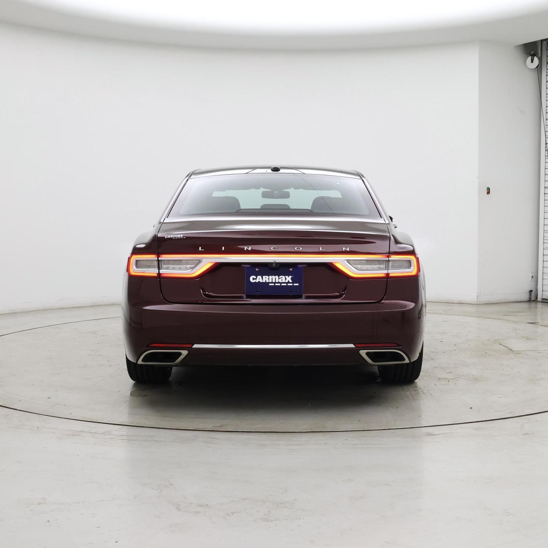 Thumbnail: 2017 Lincoln Continental - 6