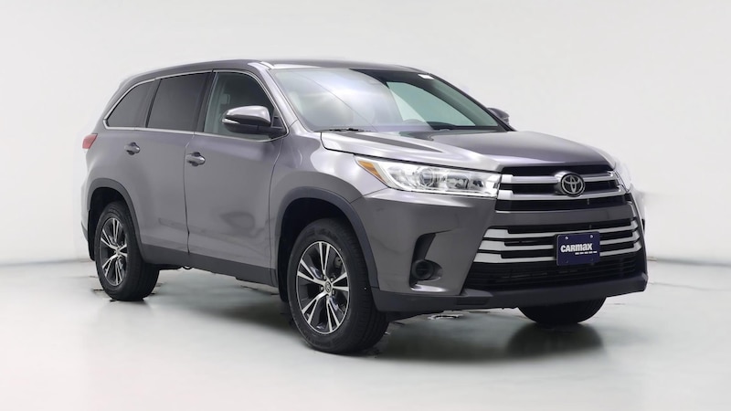 2019 Toyota Highlander LE Hero Image