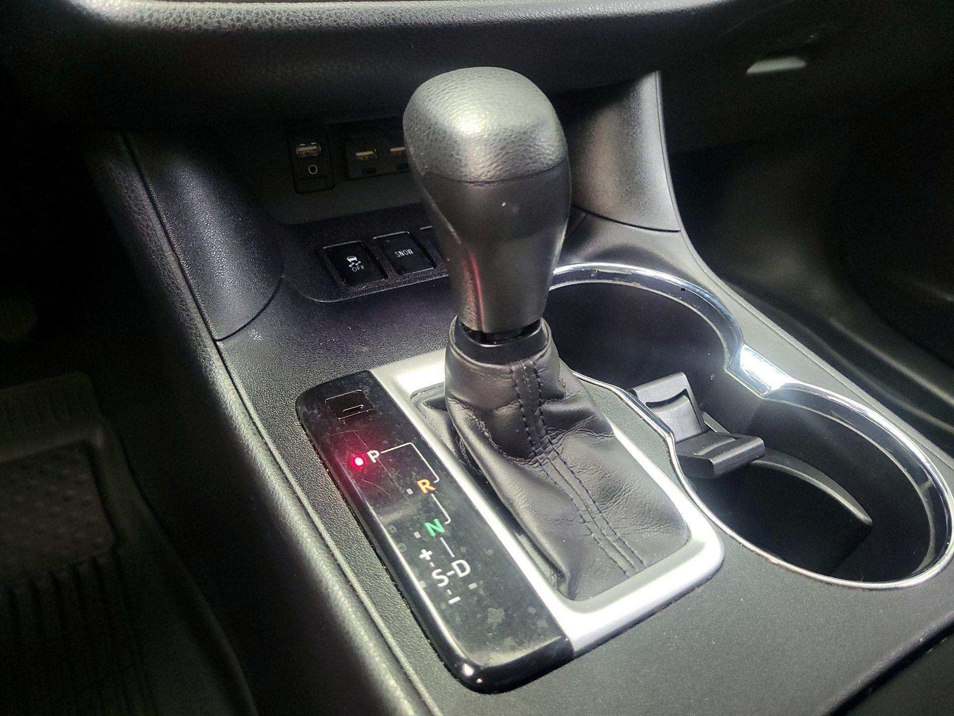 Thumbnail: 2019 Toyota Highlander - 17