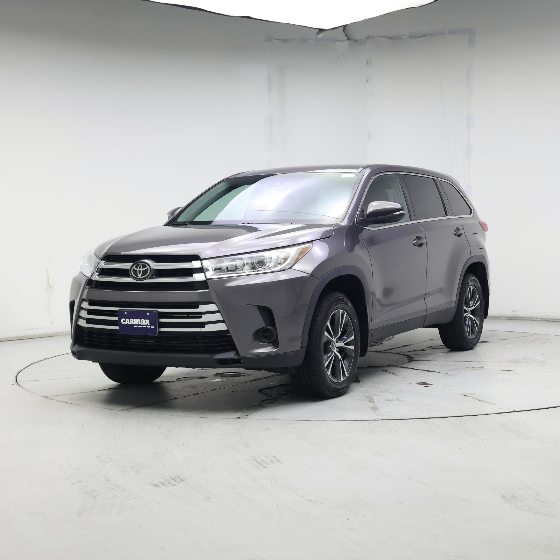 Thumbnail: 2019 Toyota Highlander - 4