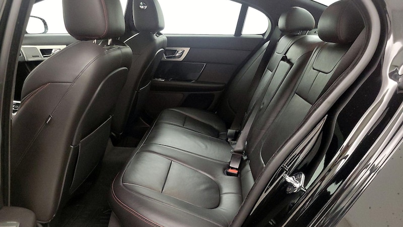 2015 Jaguar XF Portfolio 19
