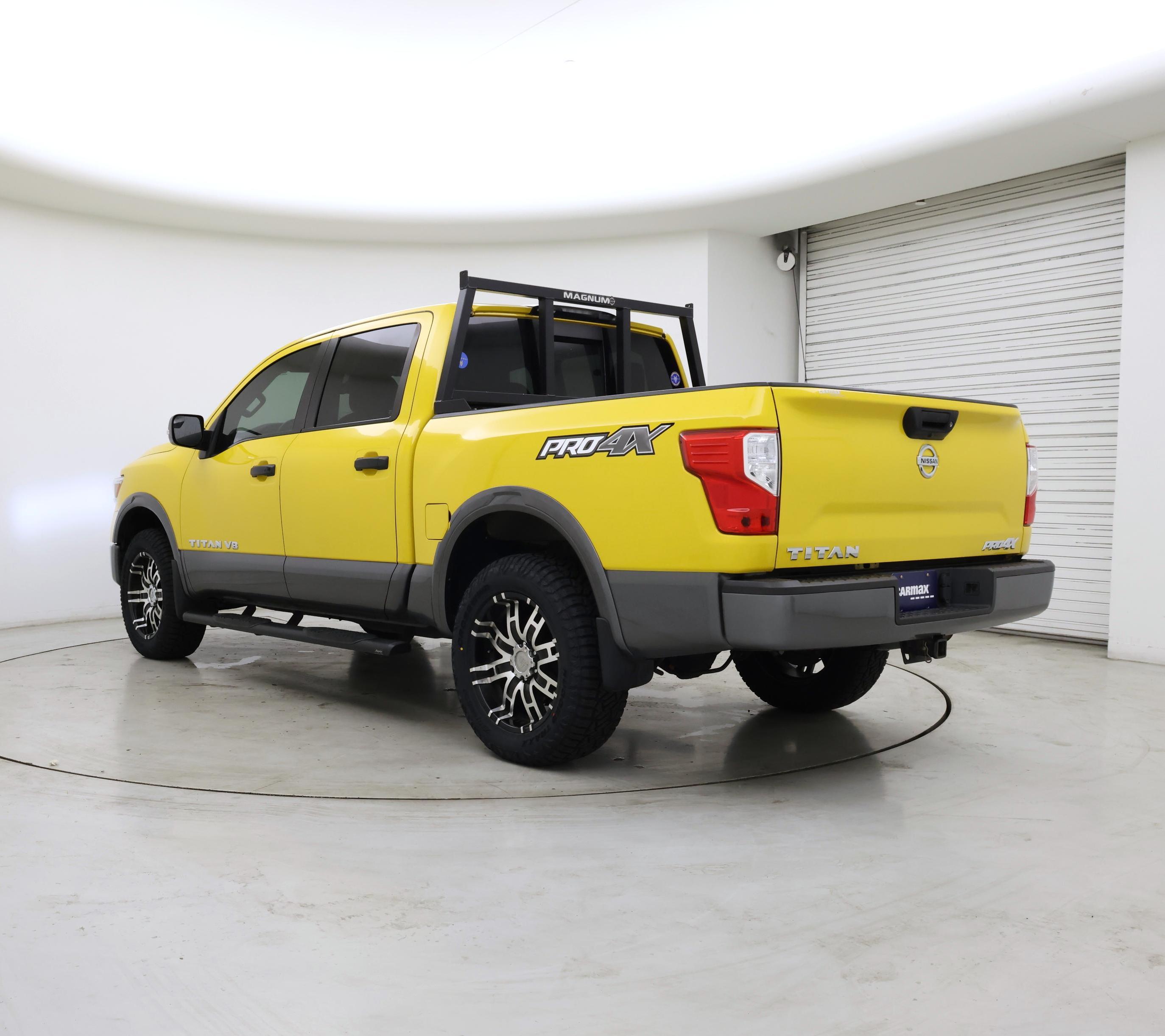 Thumbnail: 2018 Nissan Titan - 2