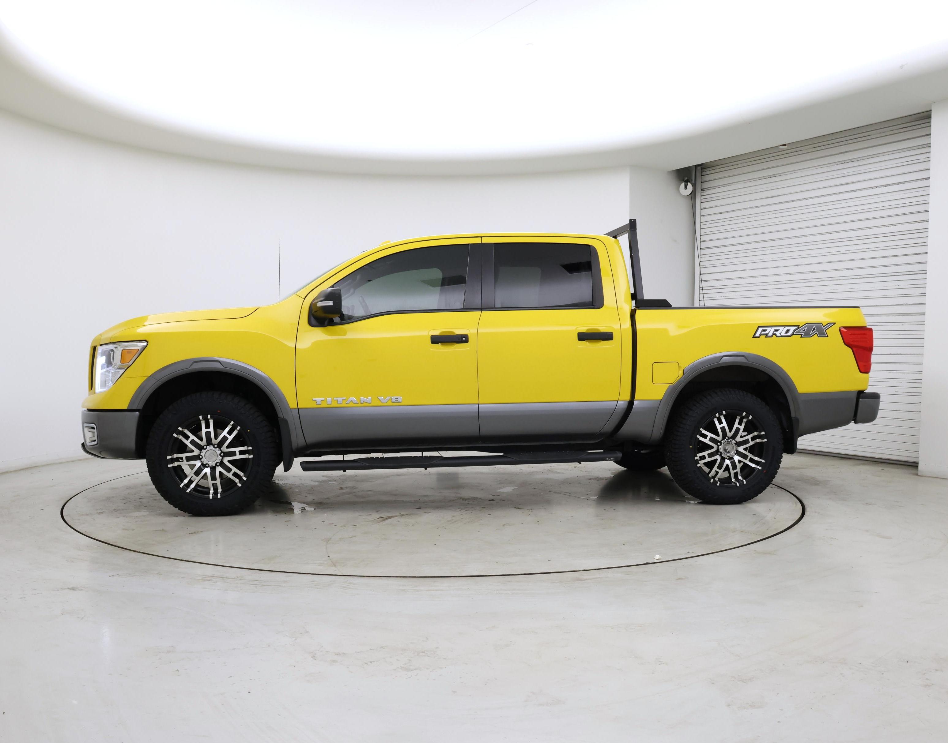 Thumbnail: 2018 Nissan Titan - 3