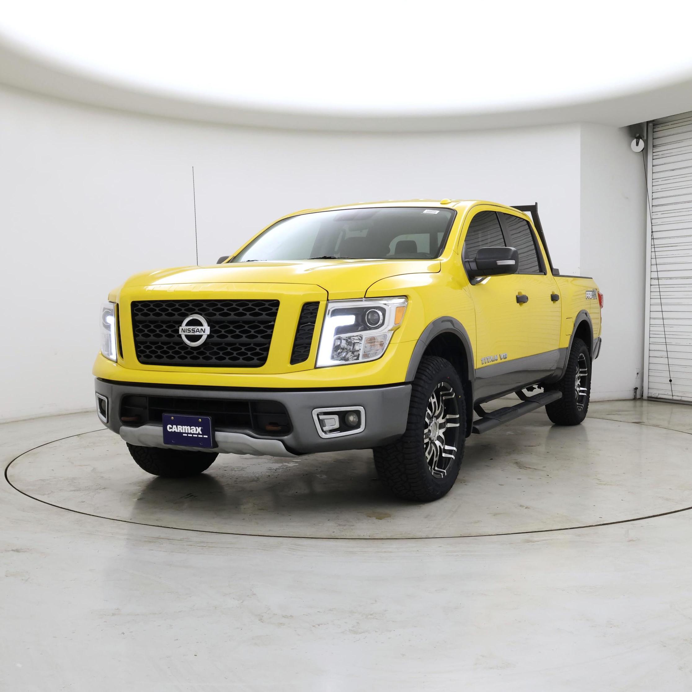 Thumbnail: 2018 Nissan Titan - 4