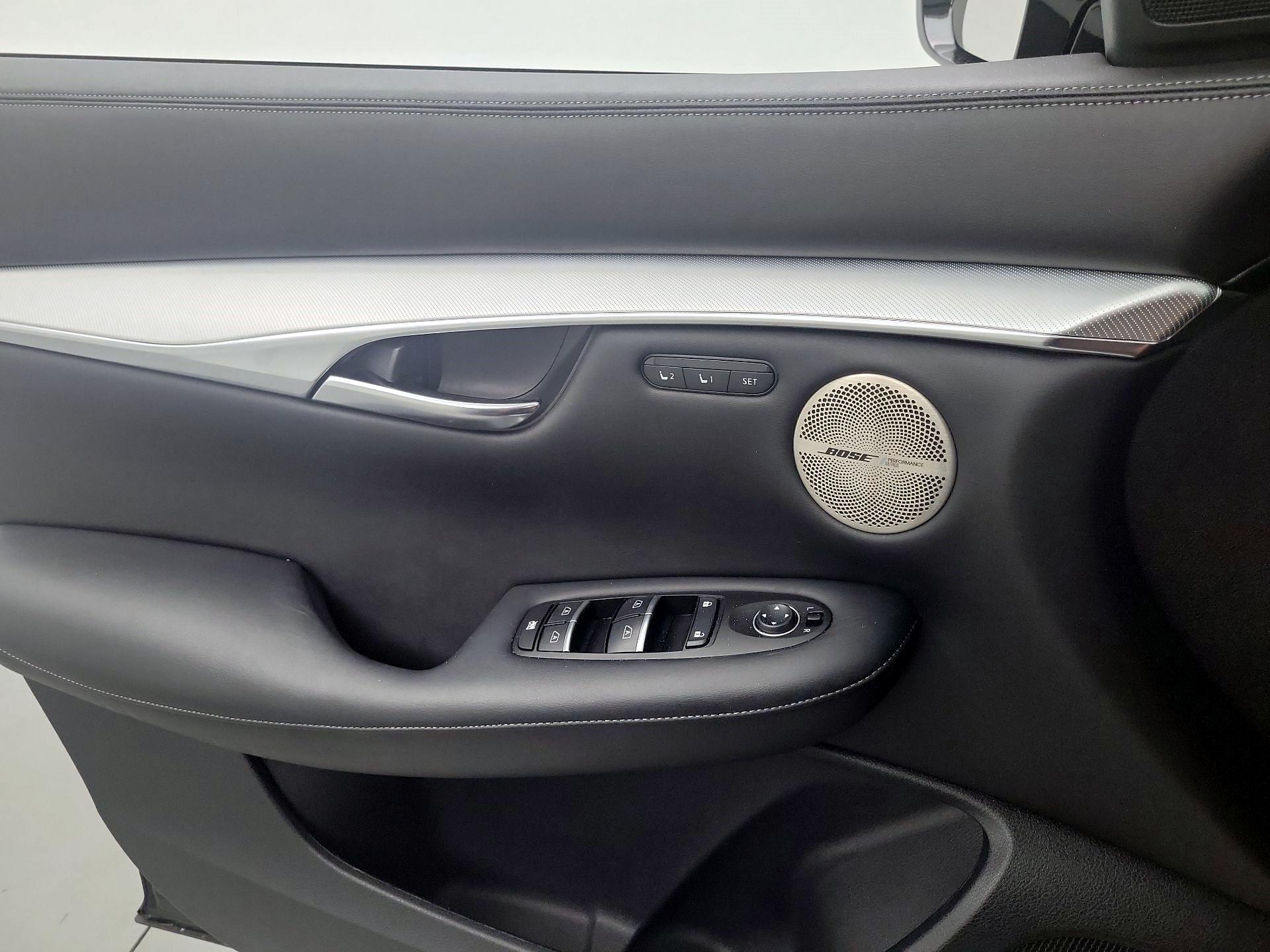Thumbnail: 2020 INFINITI QX50 - 10