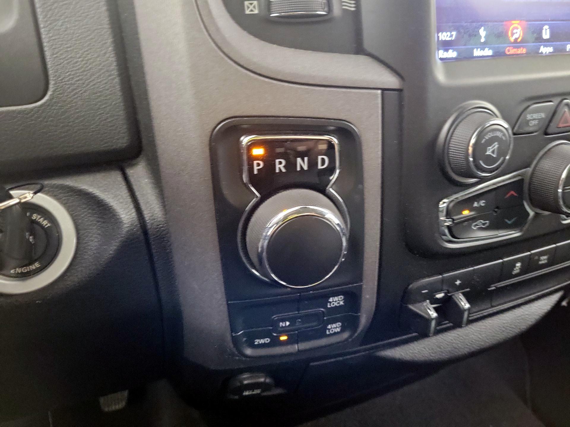 Thumbnail: 2019 RAM 1500 Classic - 15