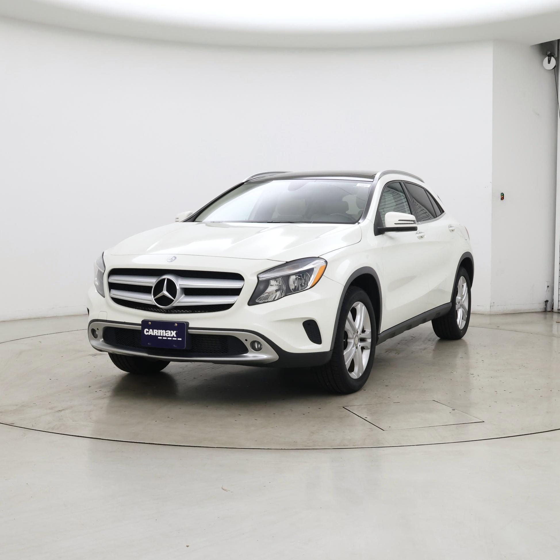 Thumbnail: 2017 Mercedes-Benz GLA - 4