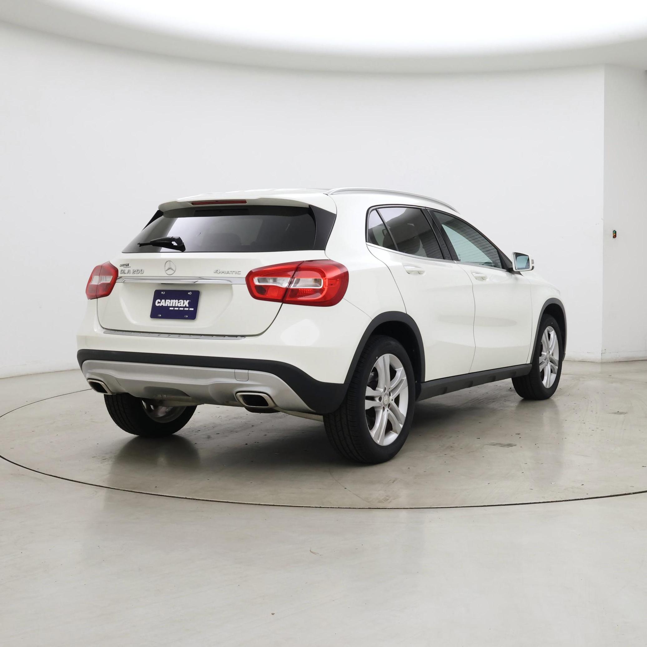 Thumbnail: 2017 Mercedes-Benz GLA - 8