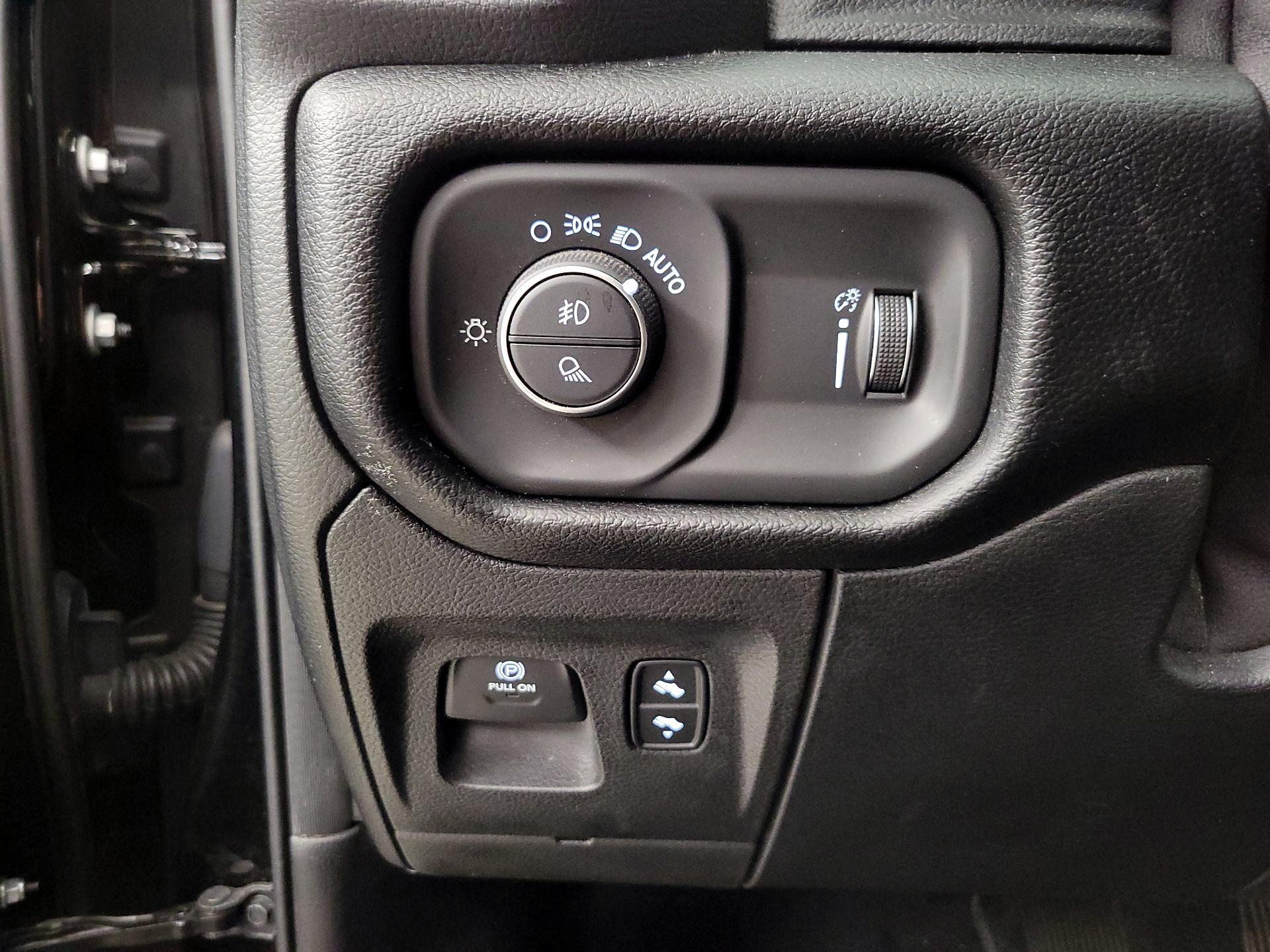 Thumbnail: 2021 RAM 1500 - 13